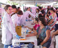 Com foco na saúde, Governo promove em Foz do Iguaçu encontro do Paraná Rosa em Ação