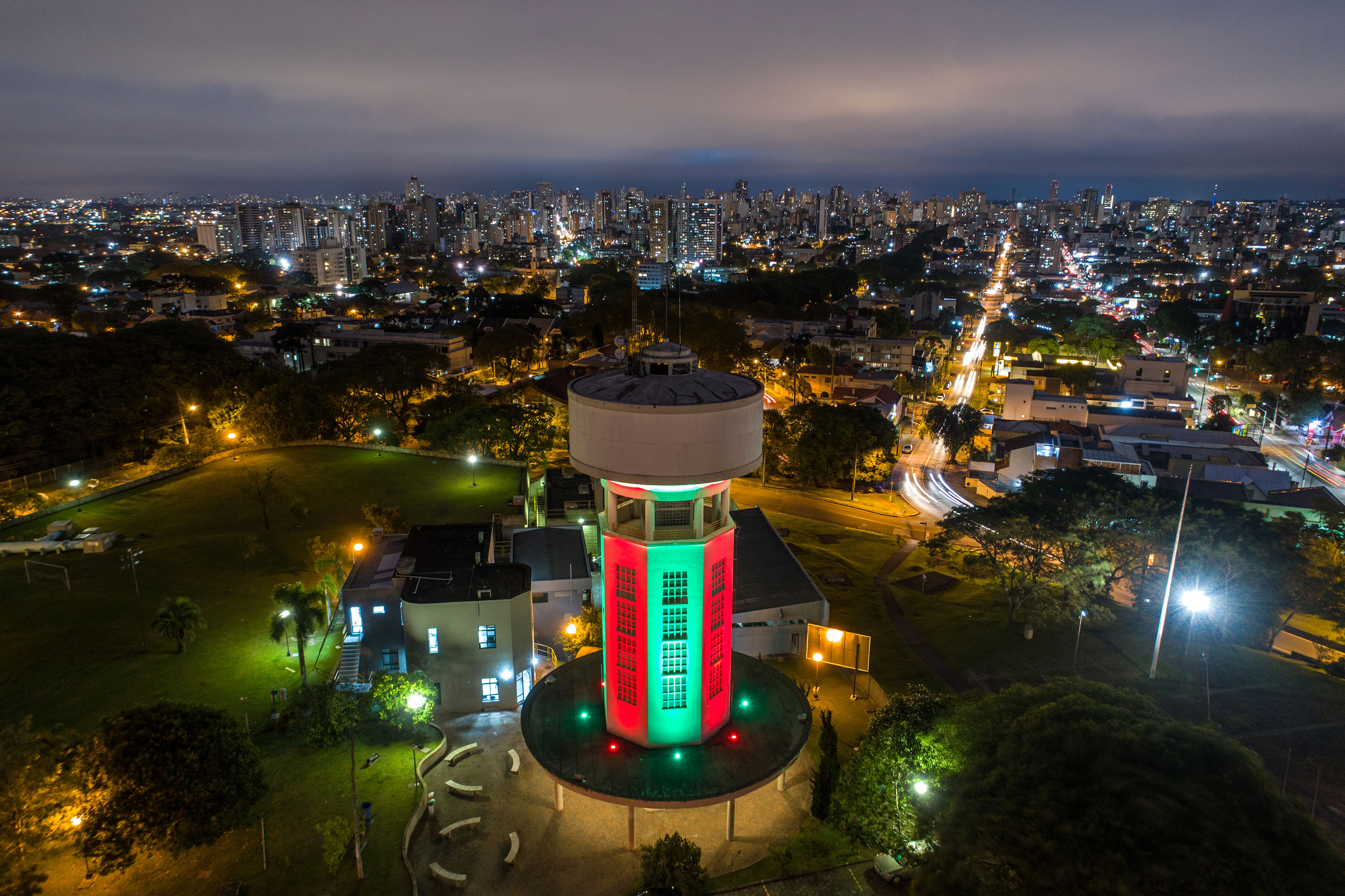 Curitiba chega aos 329 anos como a segunda melhor capital do país em saneamento