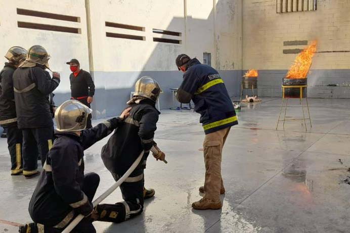 Presos concluem treinamento de combate a incêndio na Penitenciária de Piraquara