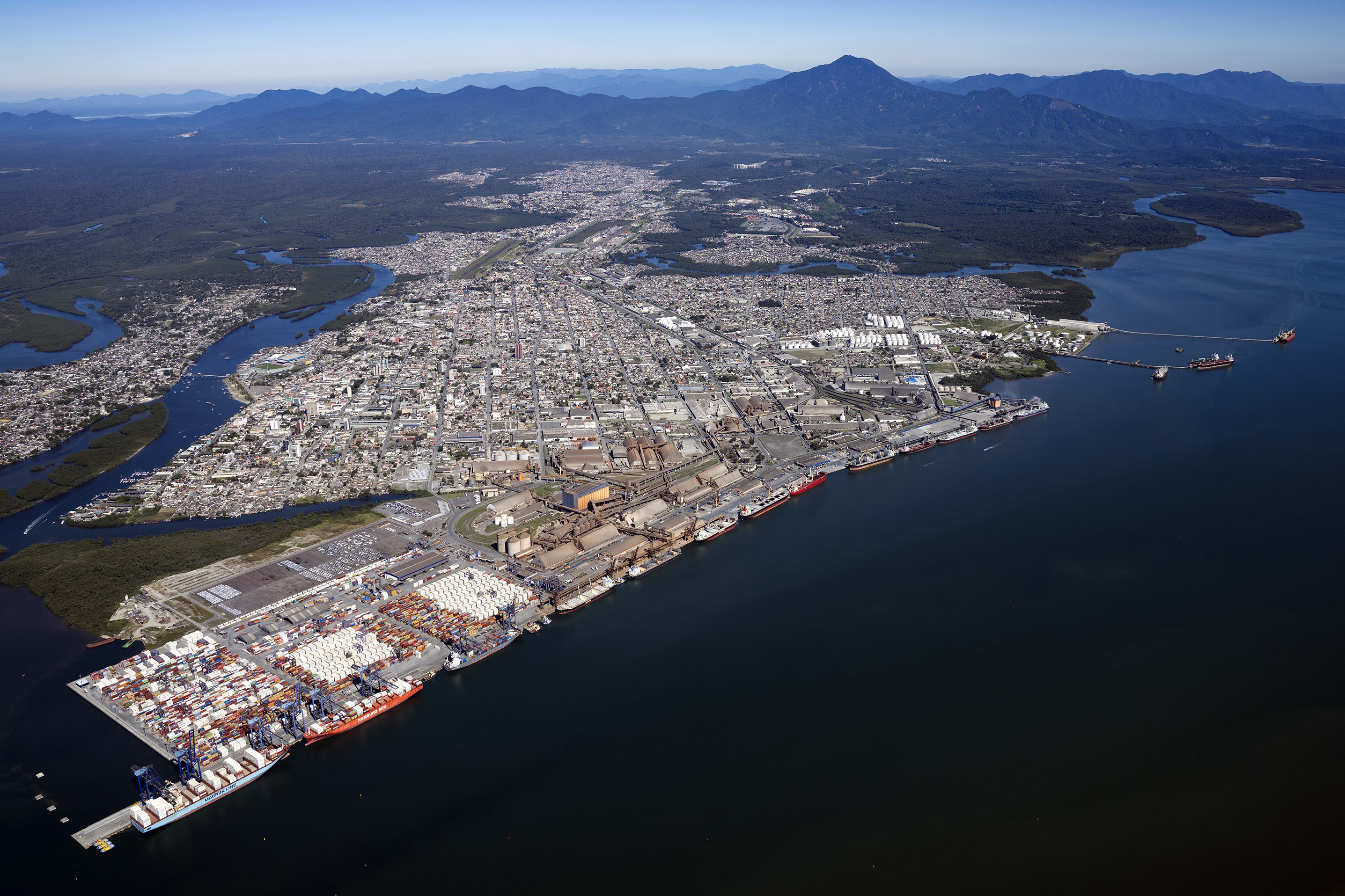  R$ 2,3 bilhões devem ser investidos nos portos do Paraná até 2024