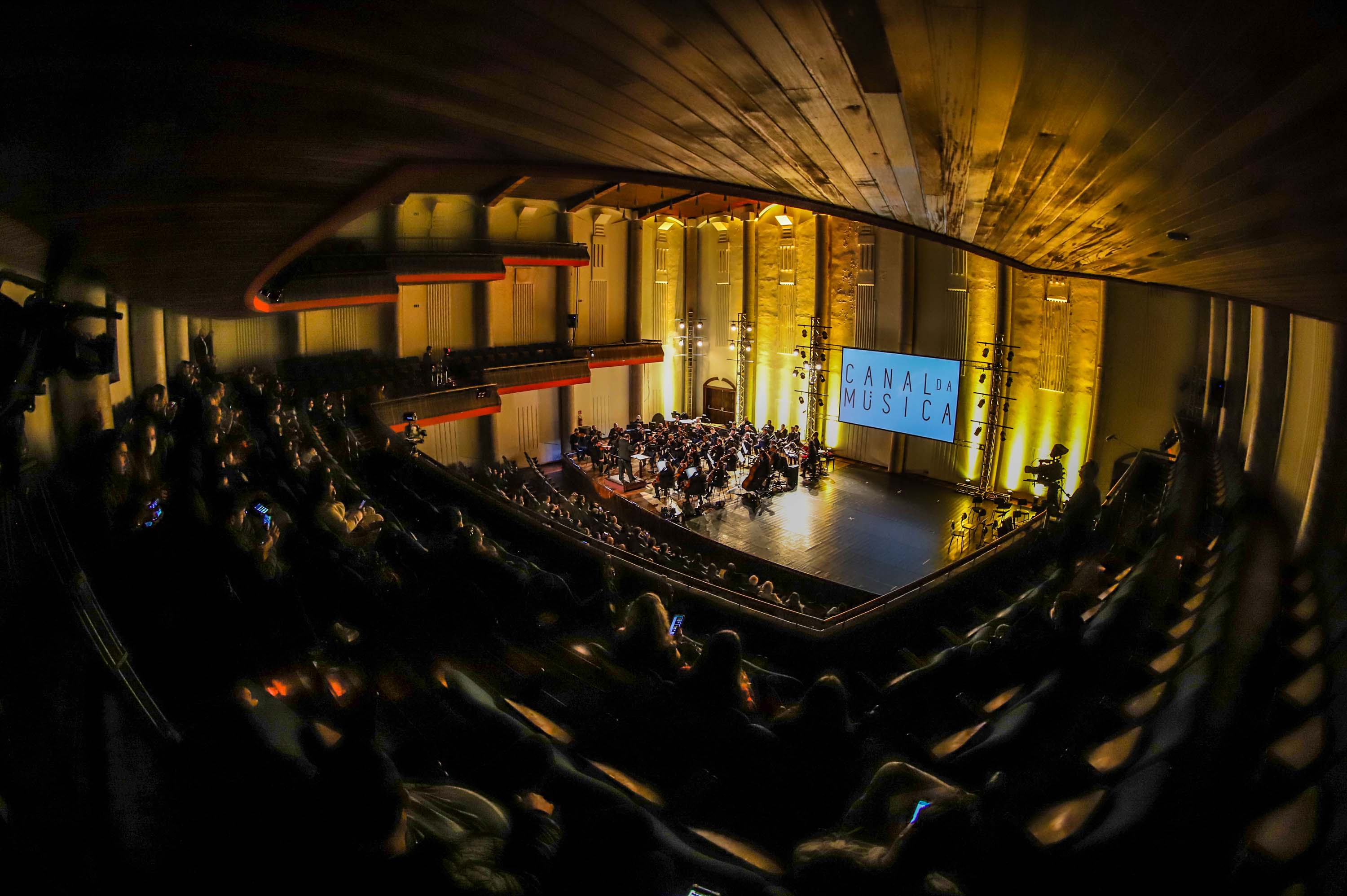 Grande Auditório do Canal da Música retoma as atividades em noite de gala