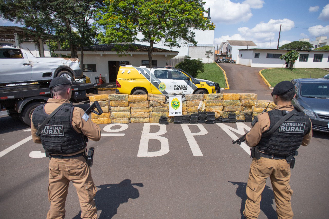 Policiais Militar apreende mais de uma tonelada de maconha no Oeste do Paraná 
