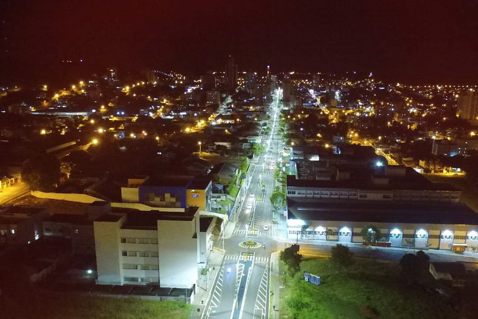 Projeto de eficiência energética da Copel moderniza iluminação pública em Francisco Beltrão