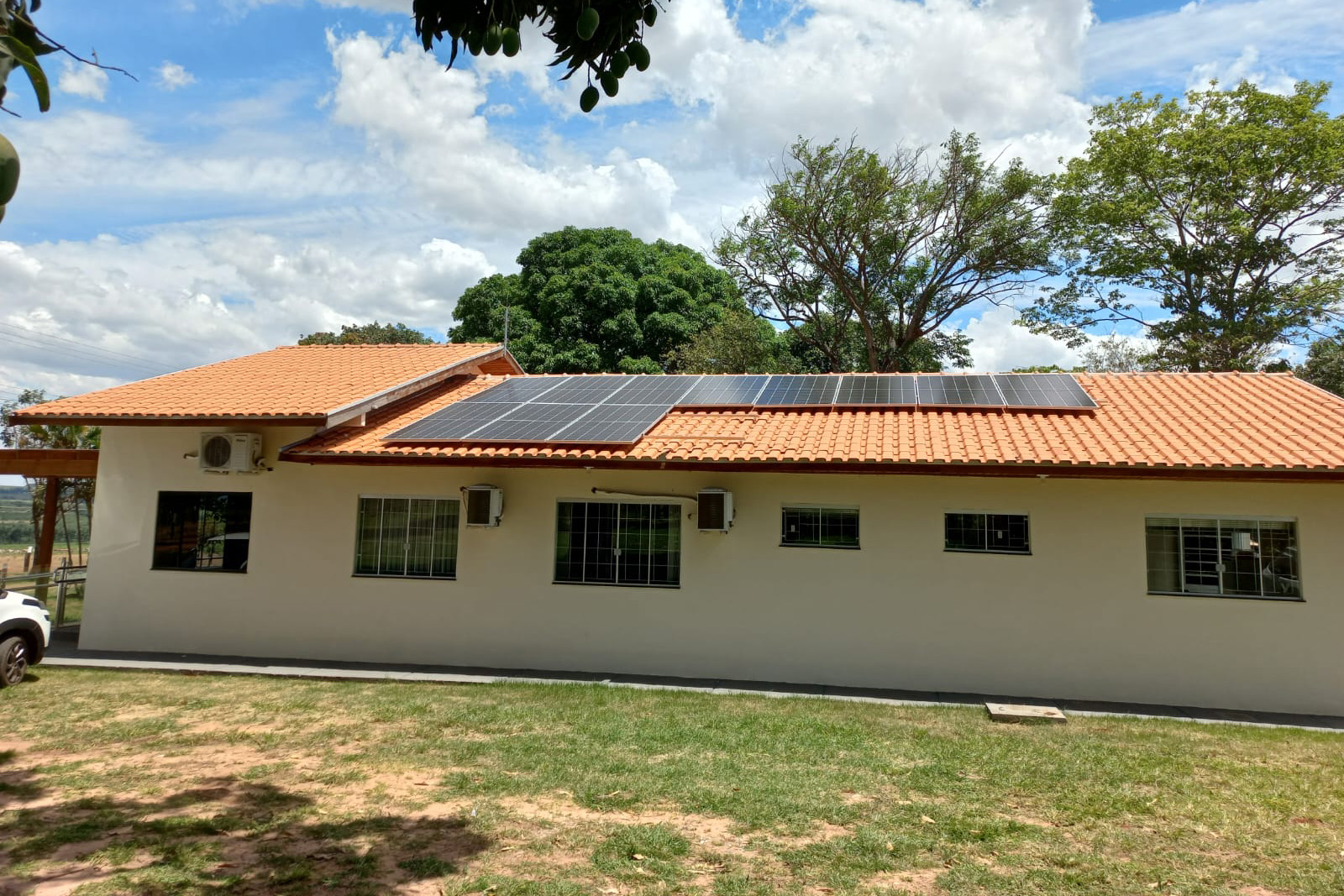 Servidores do IDR-Paraná desenvolvem projeto para geração própria de energia