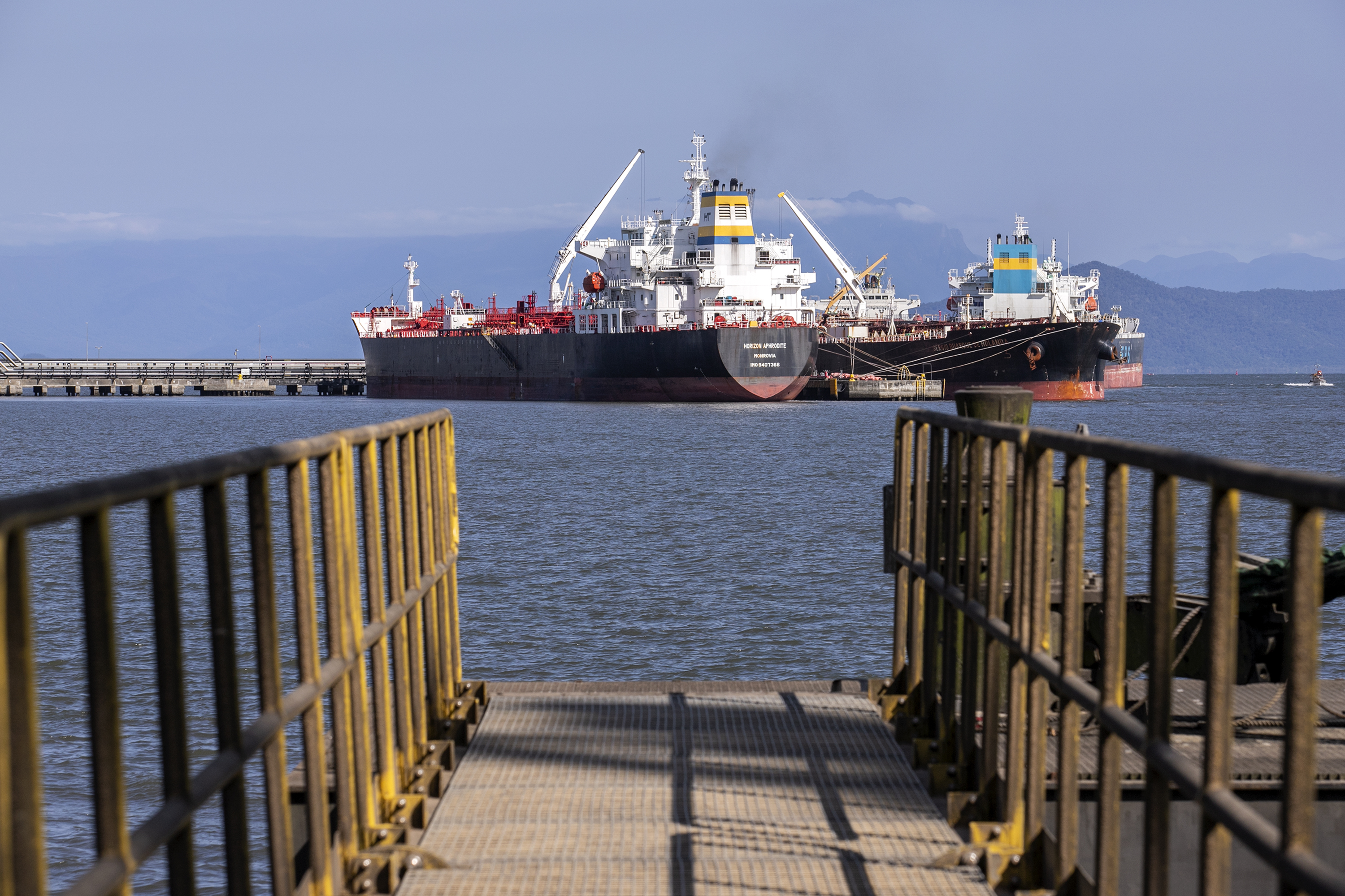 Porto de Paranaguá se prepara para atender demanda crescente do mercado de líquidos