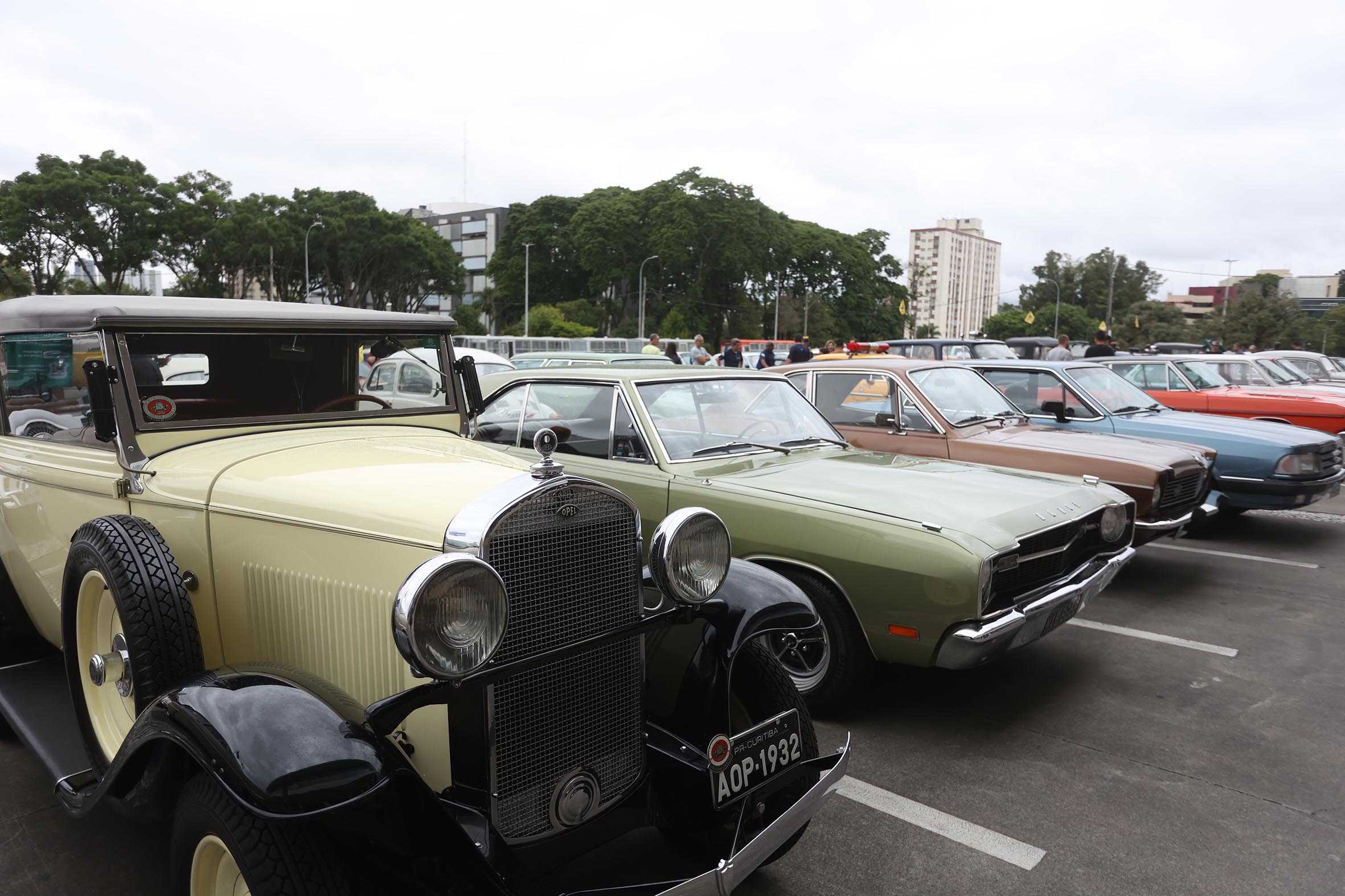 Encontrei o carro mais CARO a venda em CURITIBA! Conhecendo a