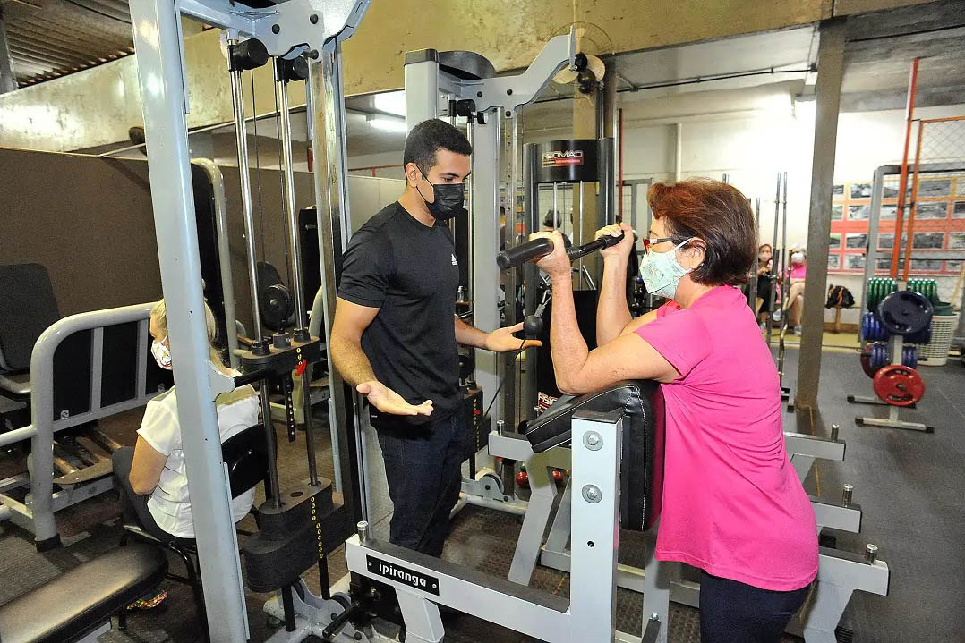 A ciência comprova: a musculação protege a saúde das mulheres