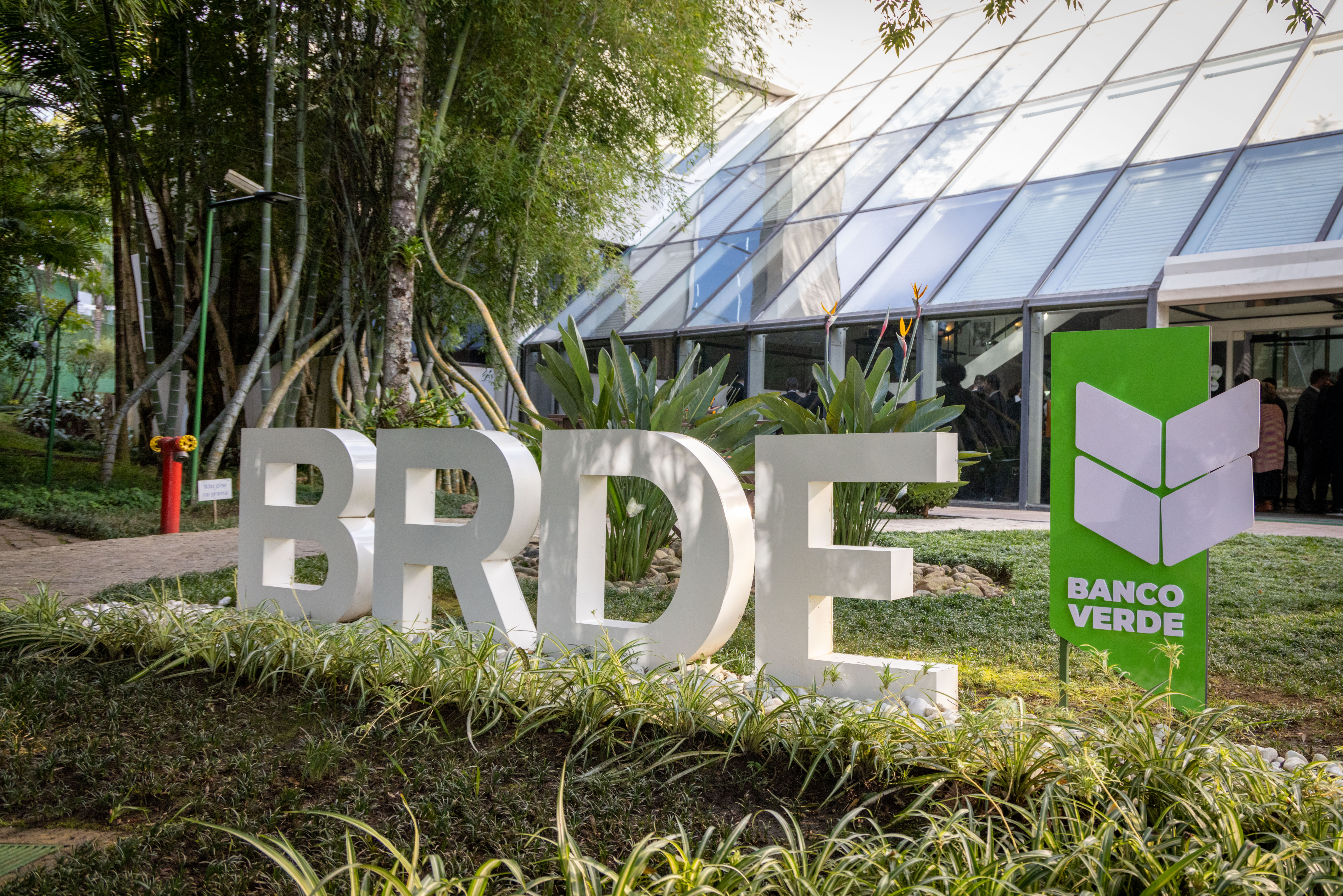   Empresas do Paraná selecionadas pelo BRDE Labs vão lançar desafios com o tema Inovação Verde e Equidade 