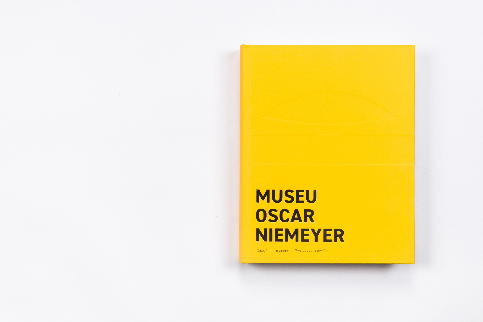 MON lança livro histórico da sua coleção permanente