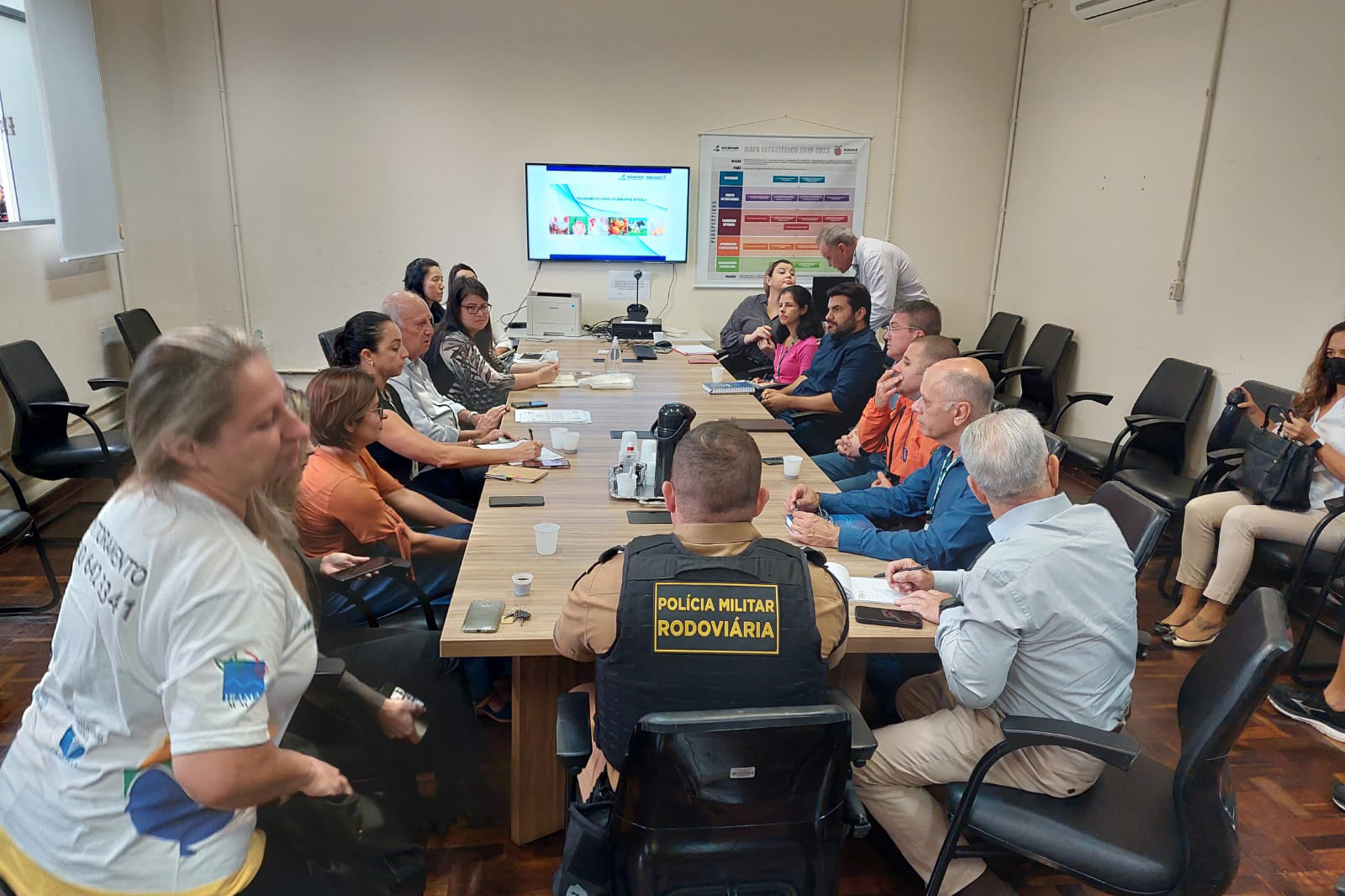 Reunião prevenção à gripe aviária