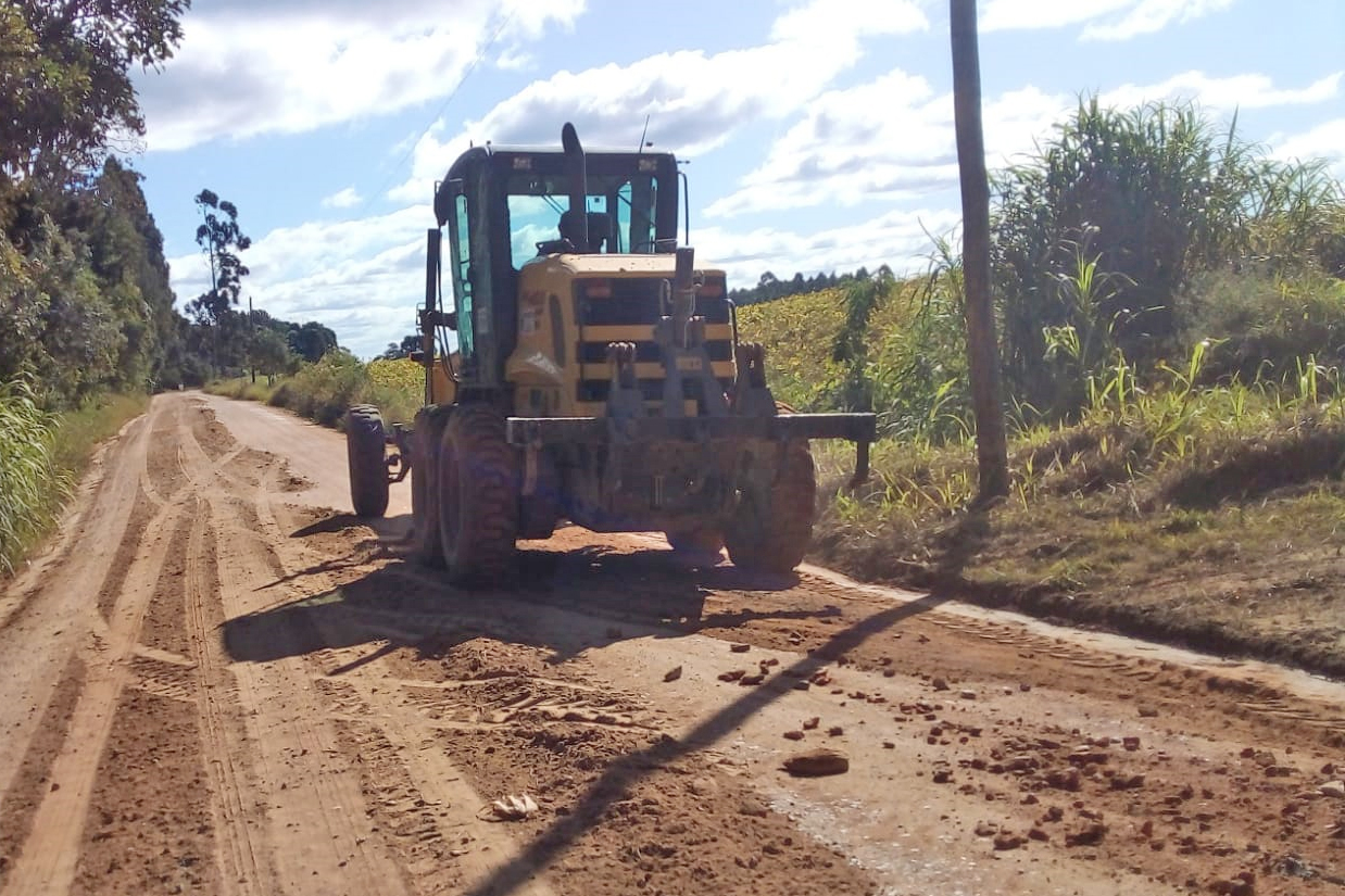 Conservação de estradas rurais na RMC e Vale do Ribeira são homologadas