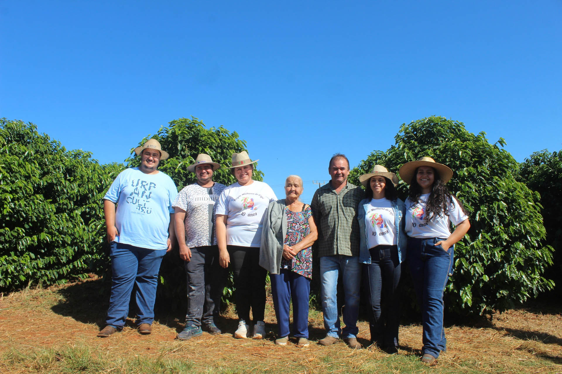 Visita técnica do Sistema Estadual de Agricultura a propriedades de café em Carlópolis