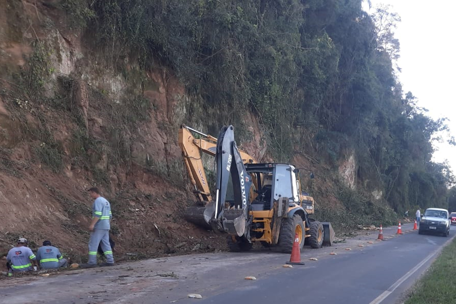 Detonação de rochas em União da Vitória