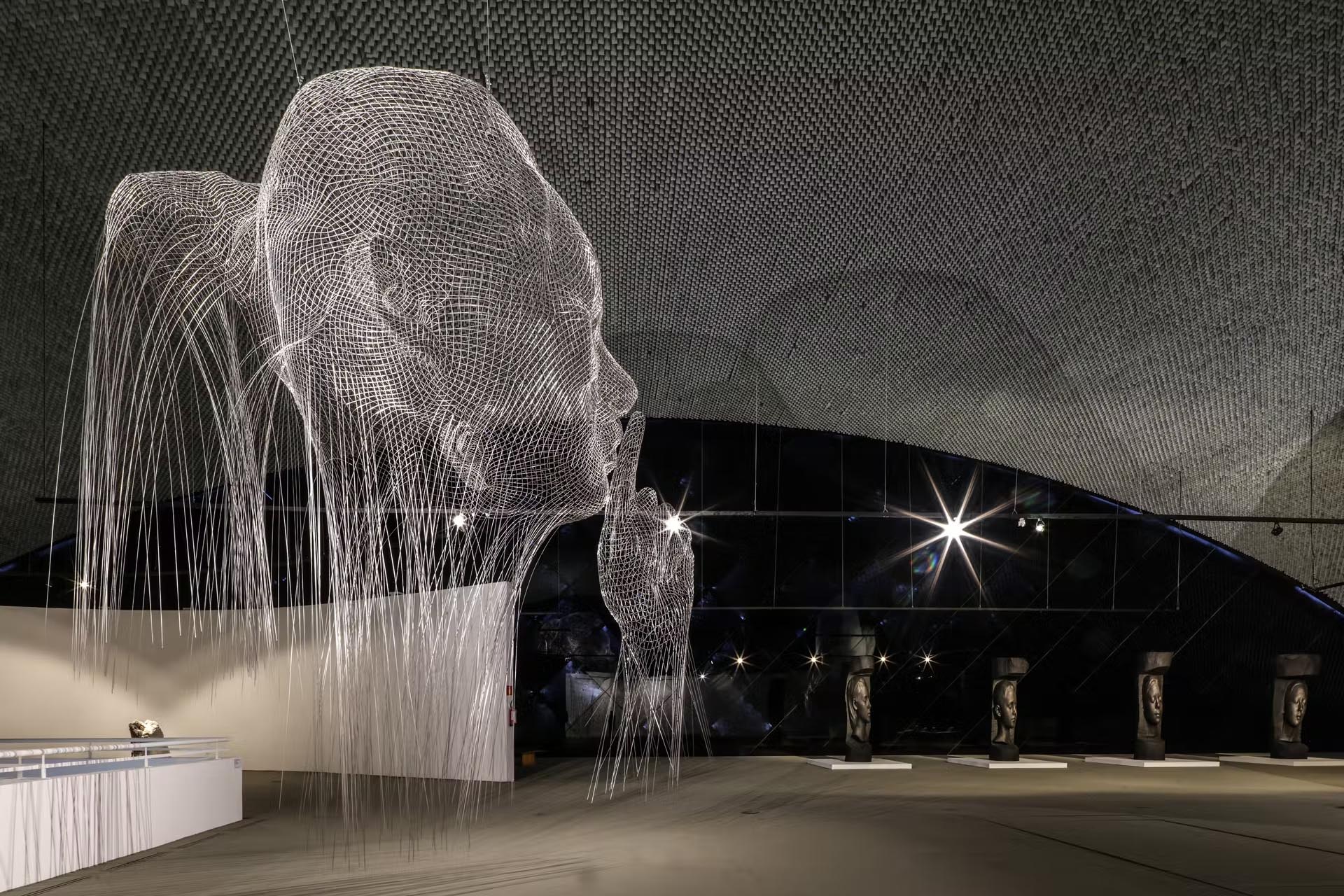Última semana para ver a exposição do artista Jaume Plensa no MON