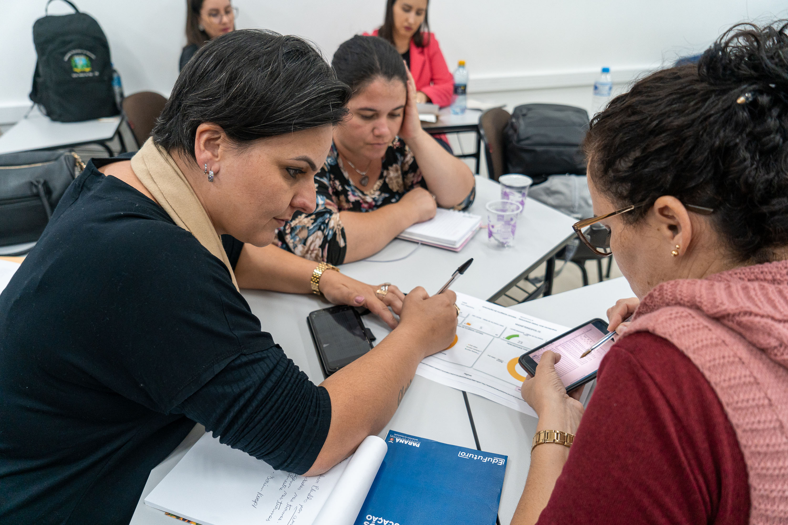 Há mais mulheres professoras nas séries iniciais que nas séries finais