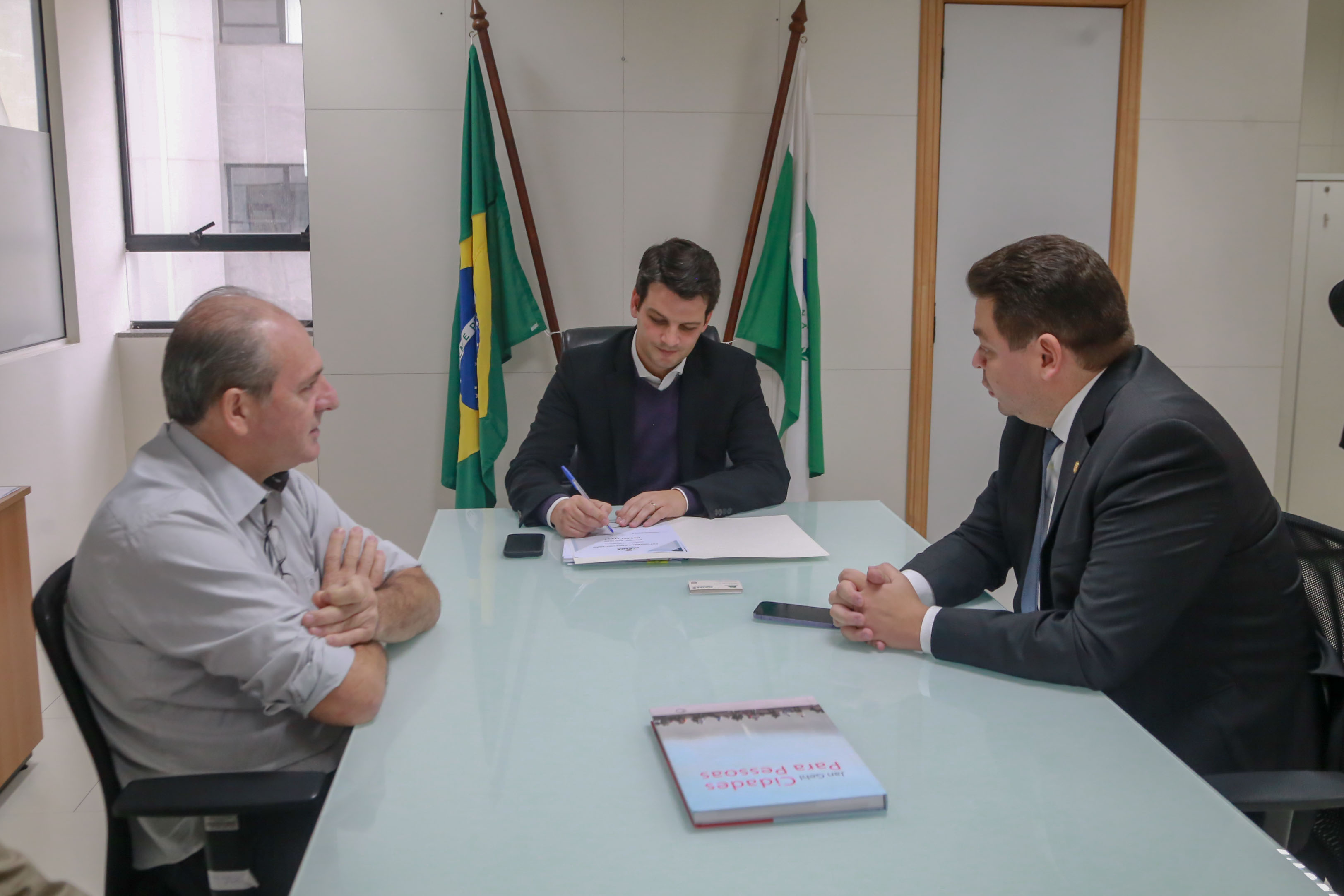 Município de São João terá complexo esportivo e revitalização asfáltica com recursos do Governo do Estado