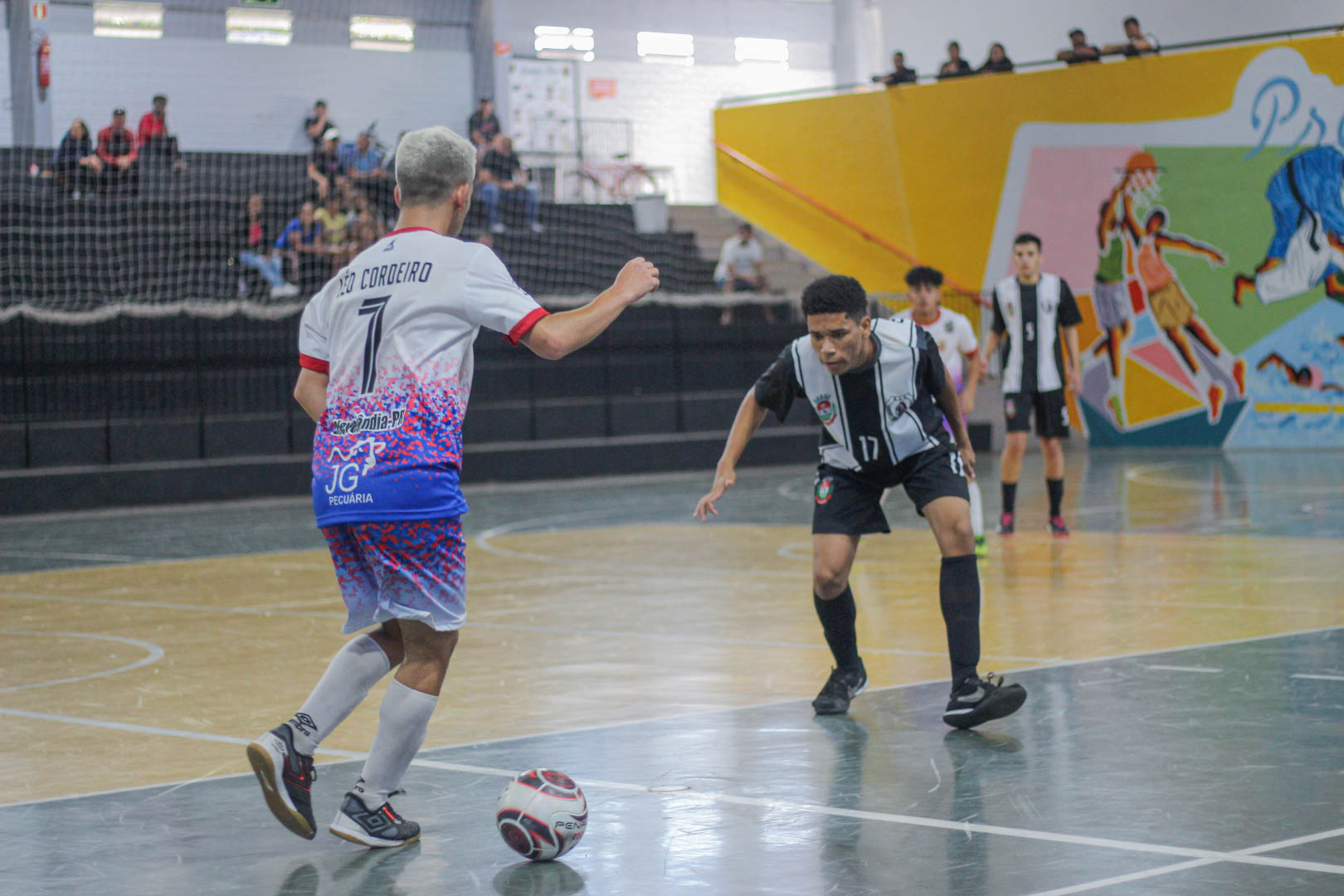 Decisões no futsal fecham os Jogos Escolares em Apucarana