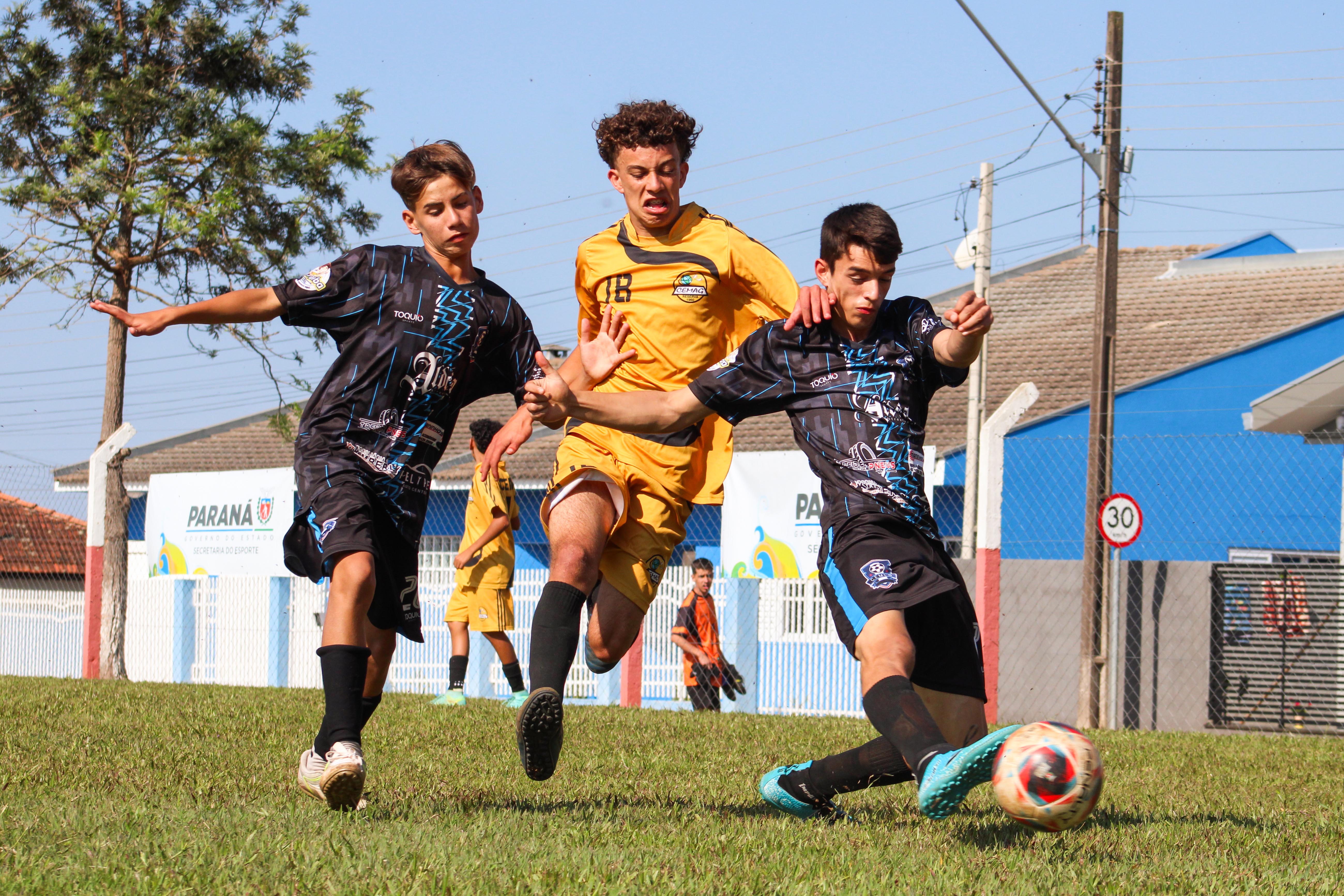 Reta final dos Jogos Escolares Bom de Bola marca feriado do Dia da  Padroeira