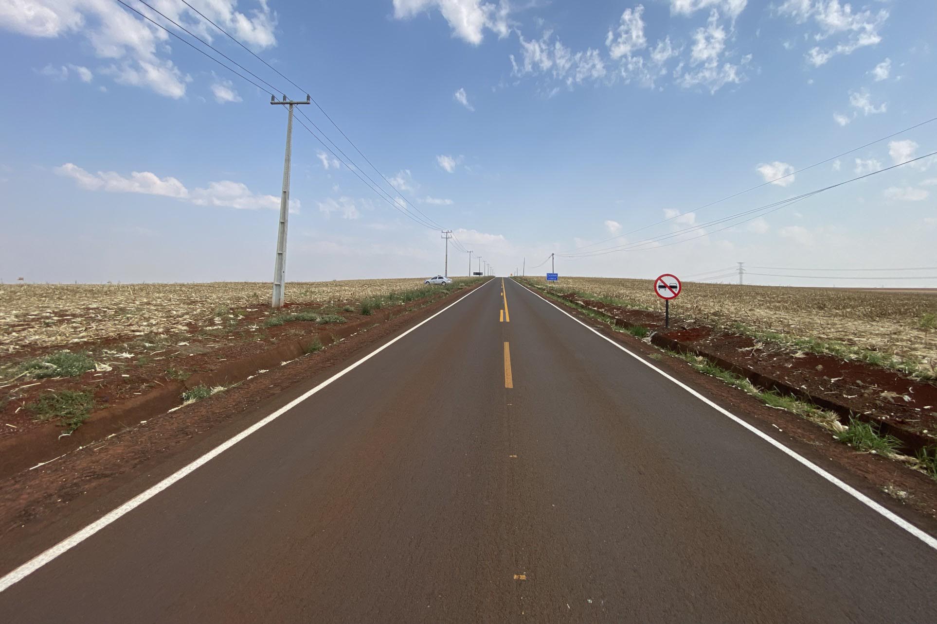 Rodovia entre Doutor Camargo e Floresta tem obras de segurança viária e recuperação de erosão