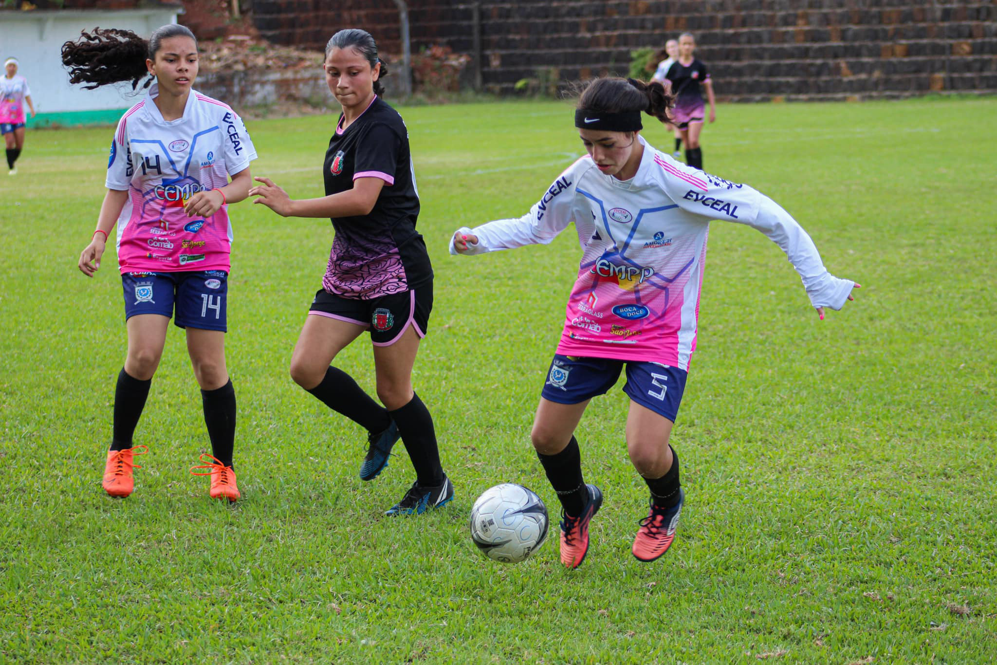 Futebol de campo: Paraná Bom de Bola define no fim de semana os campeões de  2023