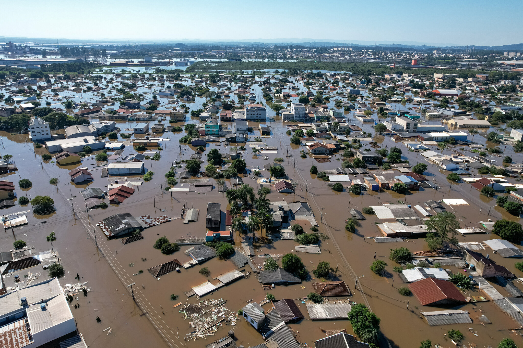 Arranjo de pesquisa de universidades do Paraná estuda emergência climática