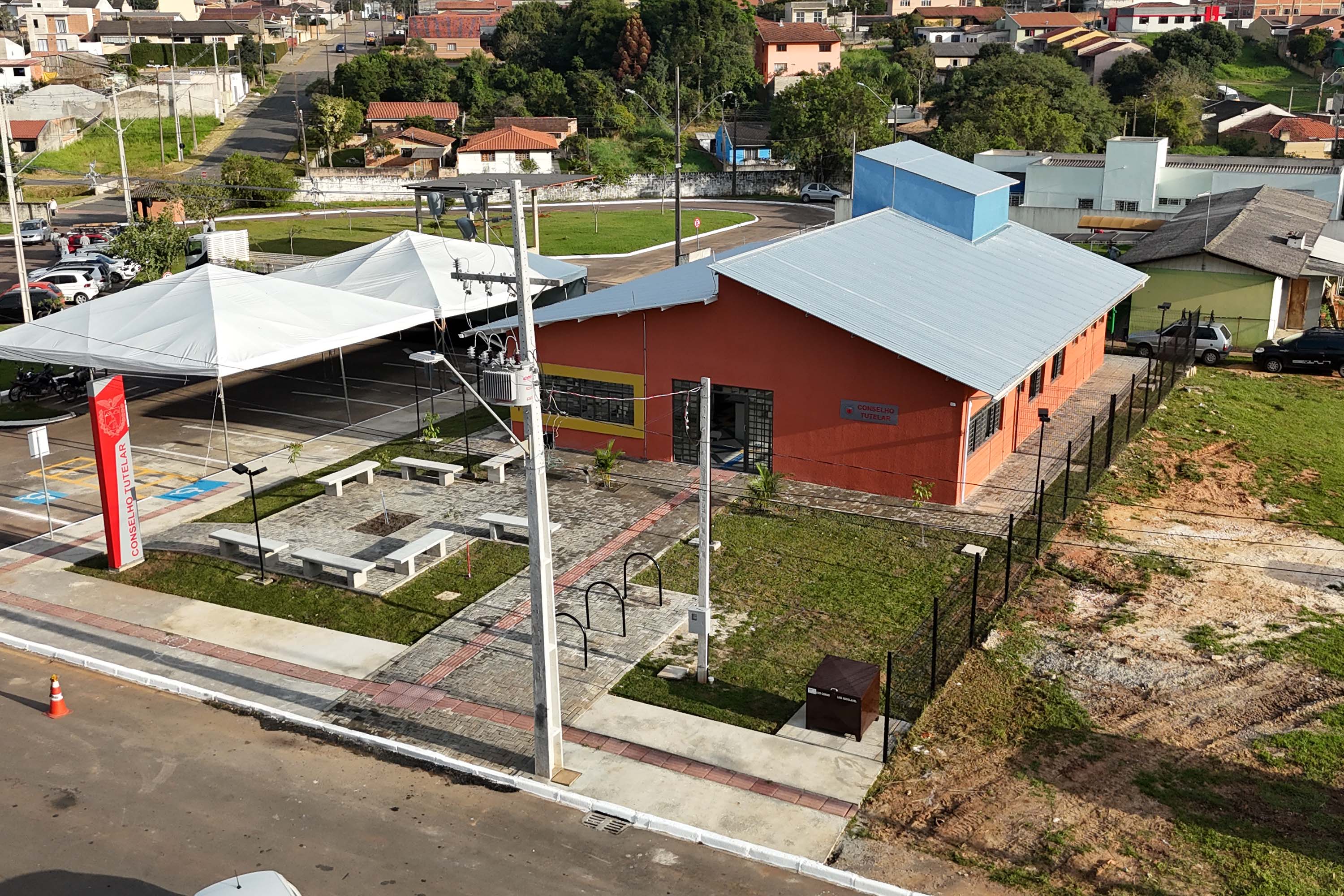 Governo entrega primeira sede própria do Conselho Tutelar de Campo Largo