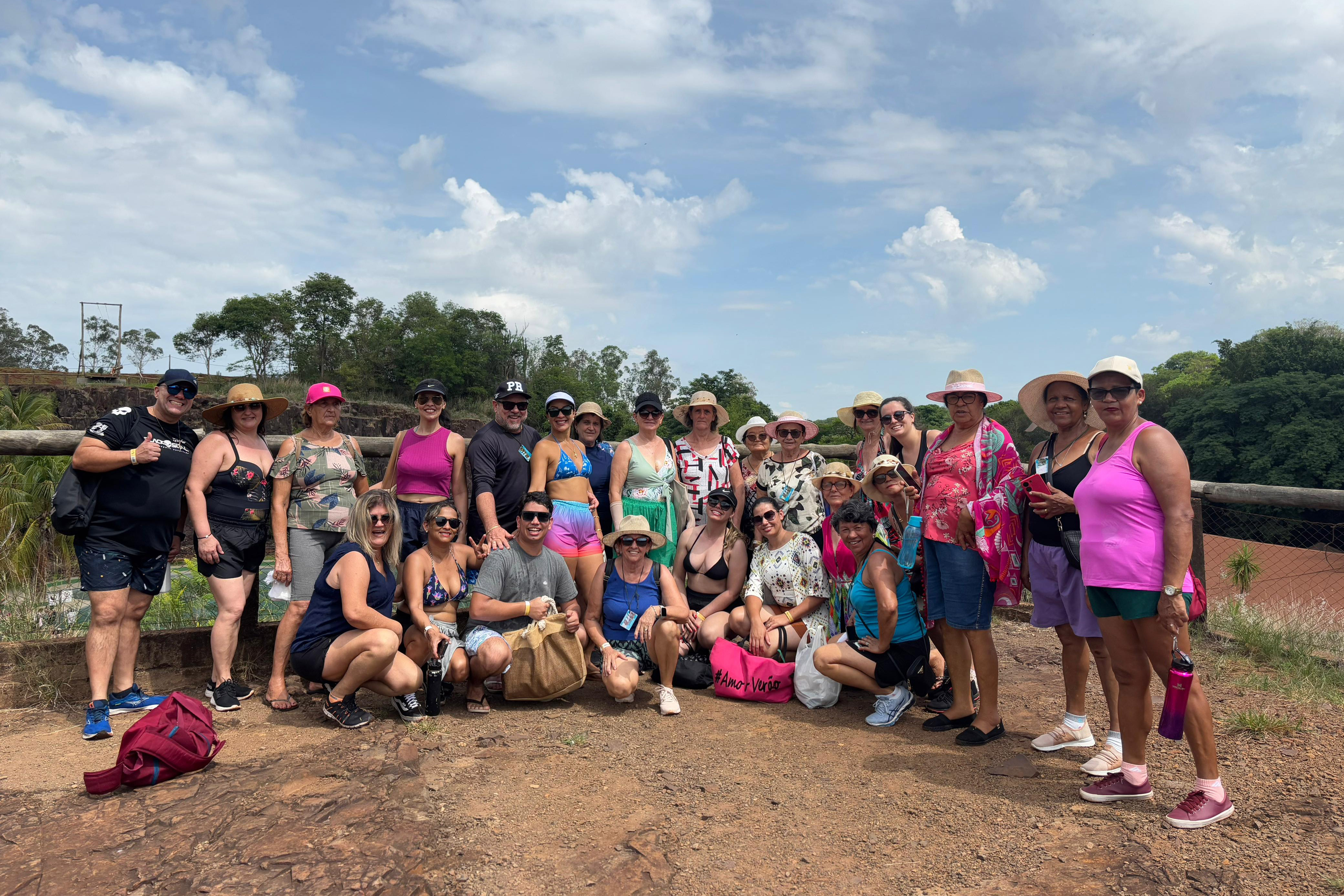 Mais de 660 pessoas já foram beneficiadas pelo programa Paraná + Viagem até novembro; novas viagens acontecem nesta semana