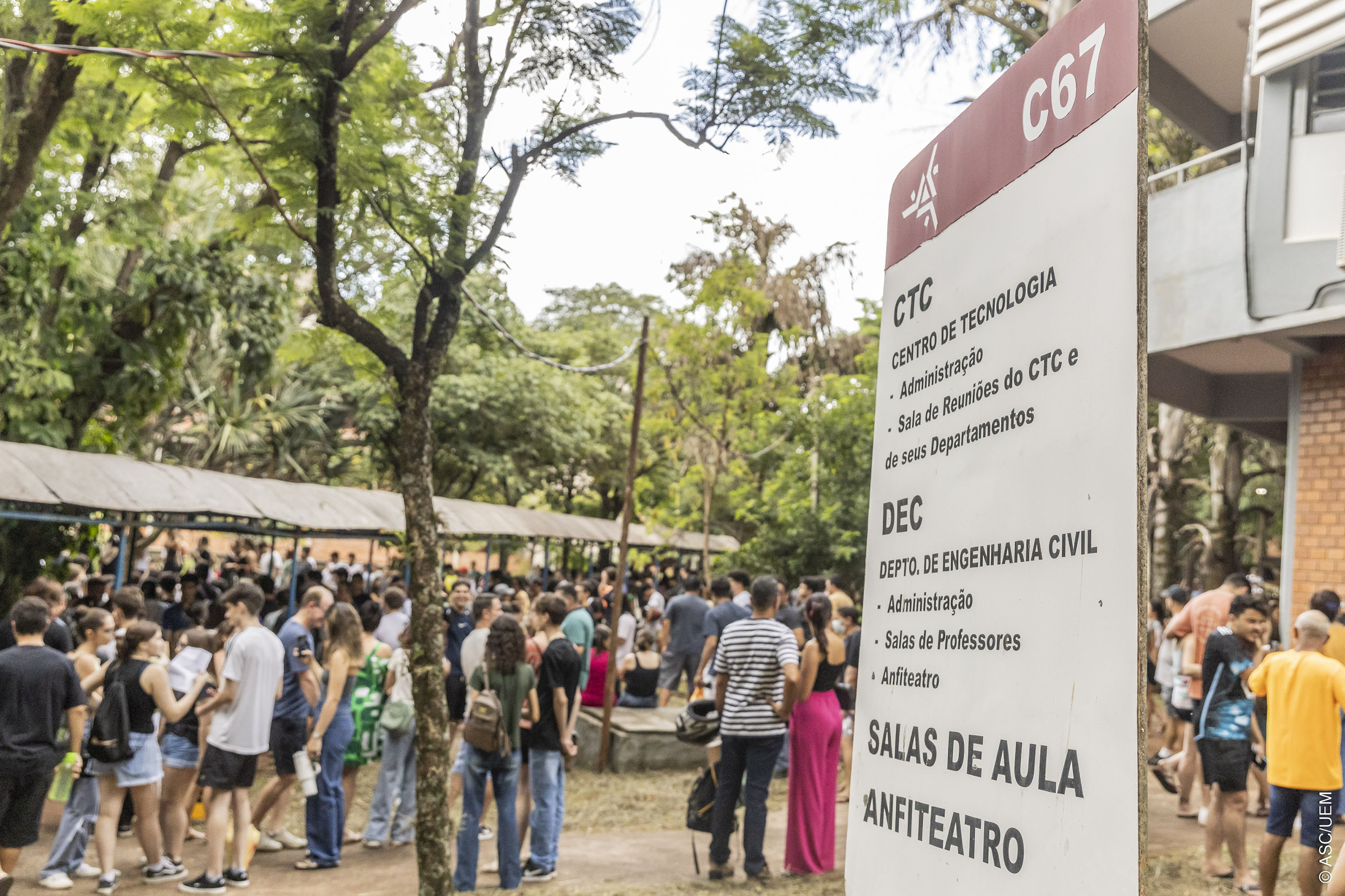 UEM REALIZA VESTIBULAR VERÃO