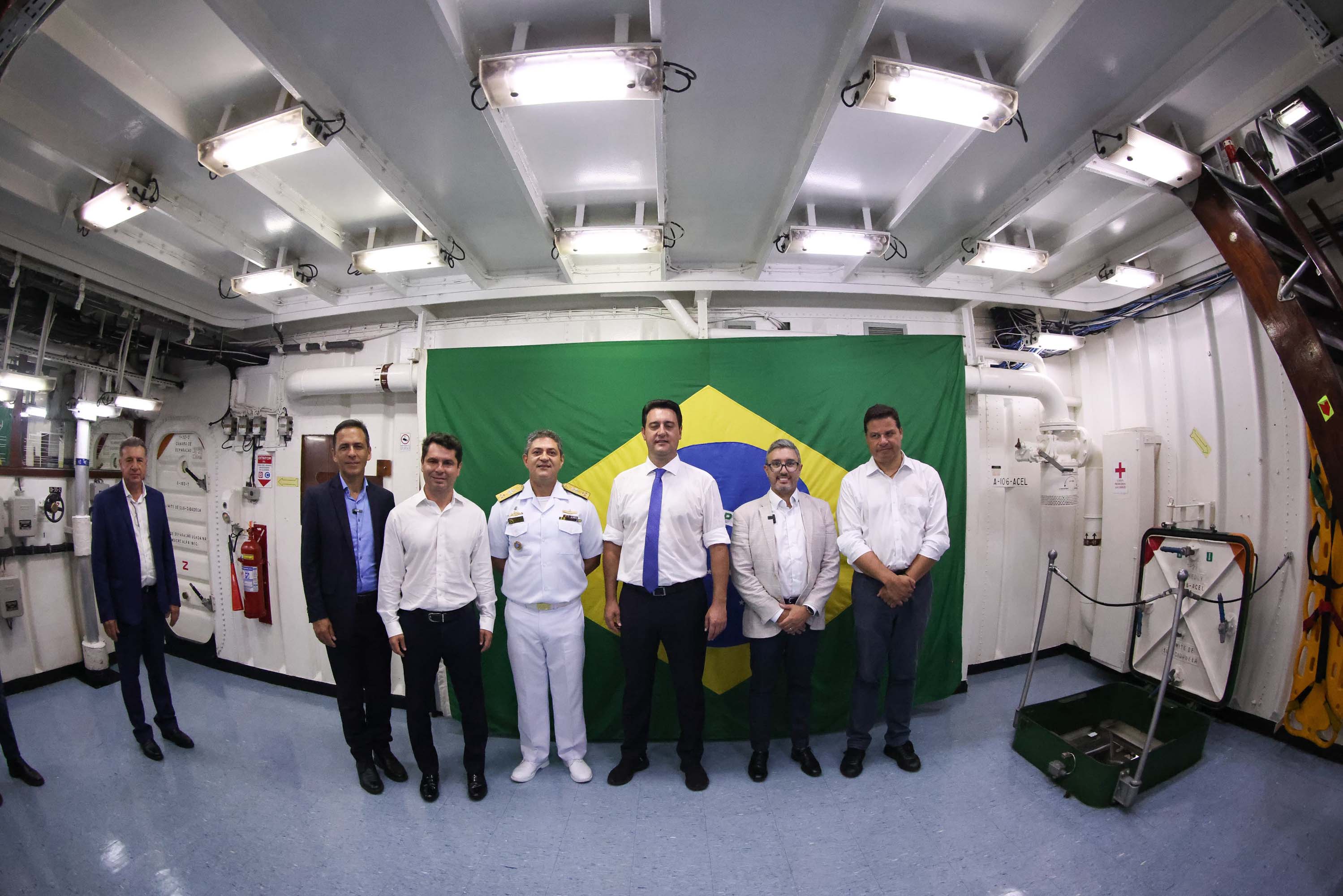 Governador Carlos Massa Ratinho Junior participou nesta segunda-feira (17) da cerimônia de 90 anos do porto, quando anunciou investimento bilionário para a construção do Píer em T que vai ampliar a capacidade de movimentação de cargas.