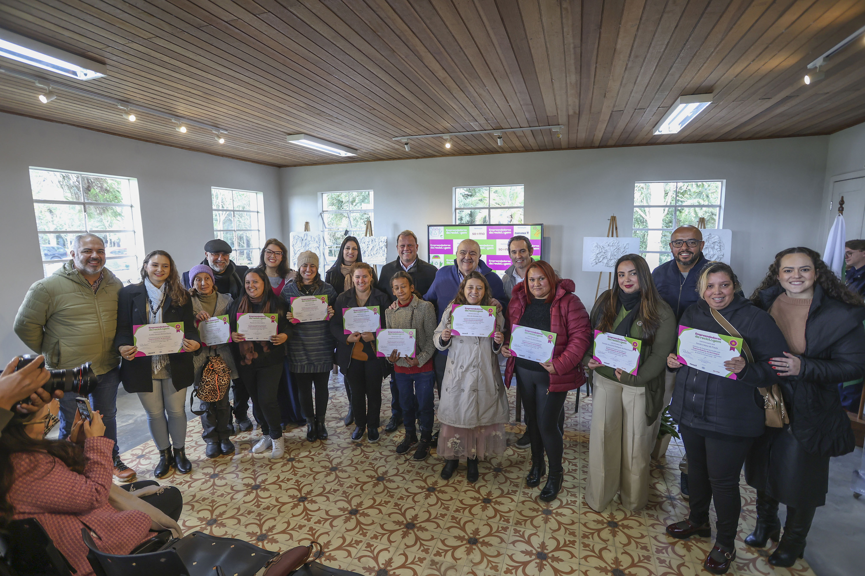 Estado qualifica mulheres trabalhadoras na reciclagem para atuação empreendedora