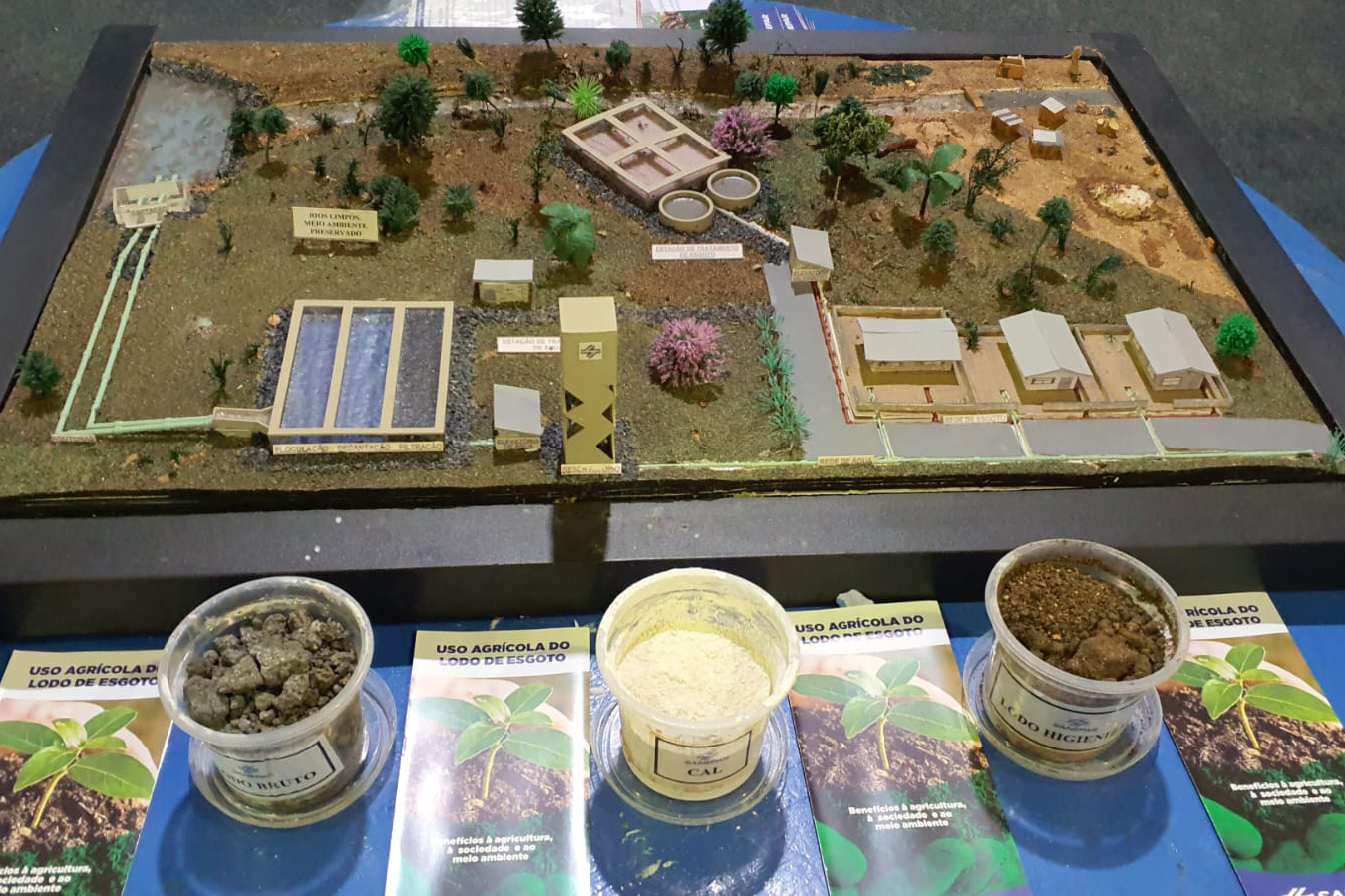 SANEPAR - Lodo do esgoto na agricultura será tratado na FATI em Campo Mourão