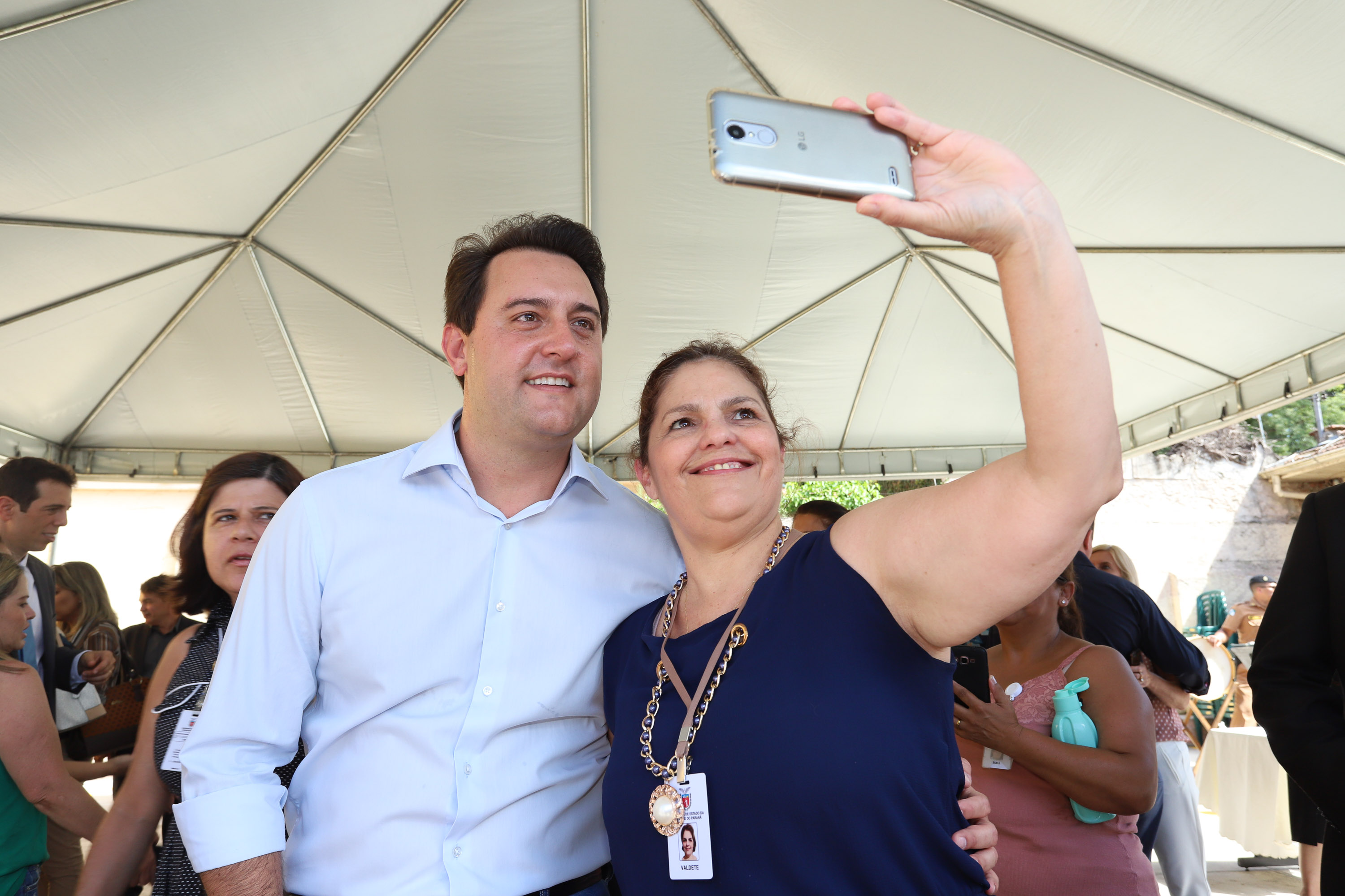 O governador Carlos Massa Ratinho Junior, acompanhou a apresentação das diretrizes de trabalho da nova gestão para a Educação, em encontro com o secretário Renato Feder e funcionários da Secretaria de Educação e do Esporte.Curitiba, 17-01-19.Foto: Foto: Rodrigo Félix Leal