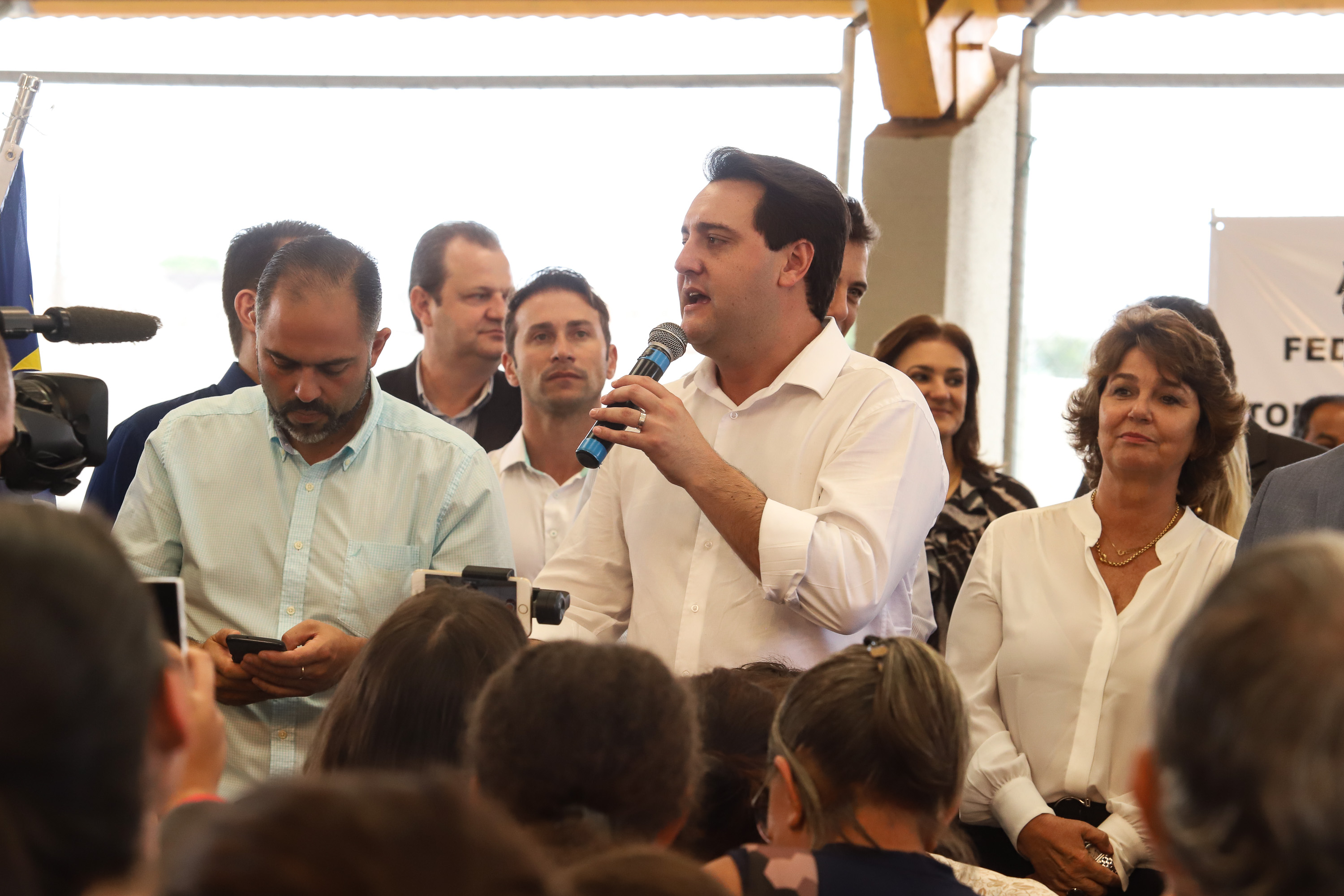 O governador Carlos Massa Ratinho Junior inaugurou nesta quinta-feira (4), em Guarapuava, região central do Paraná, as novas sedes dos colégios estaduais Leni Marlene Jacob e Professor Pedro Carli. Foto: Rodrigo Felix Leal/ANPr