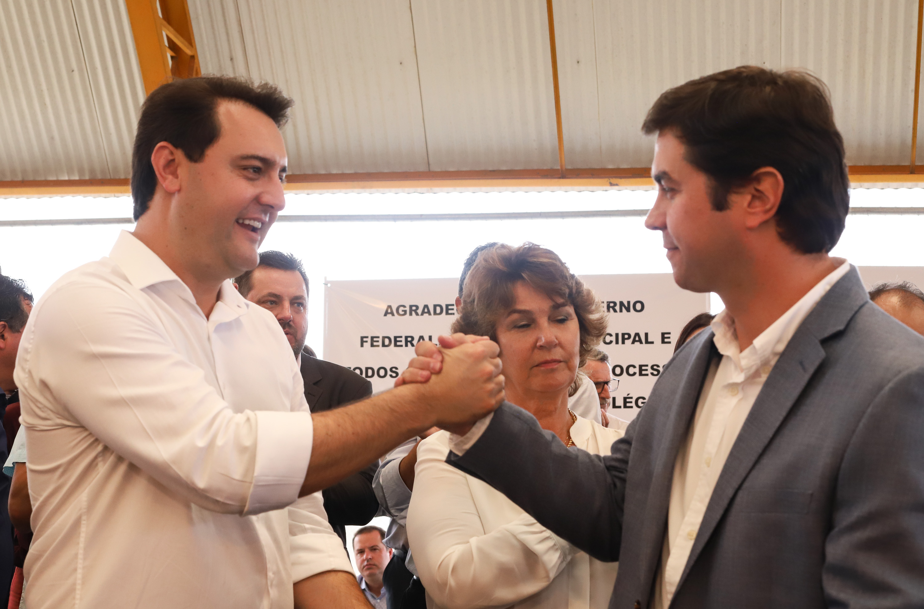 O governador Carlos Massa Ratinho Junior inaugurou nesta quinta-feira (4), em Guarapuava, região central do Paraná, as novas sedes dos colégios estaduais Leni Marlene Jacob e Professor Pedro Carli. Foto: Rodrigo Felix Leal/ANPr