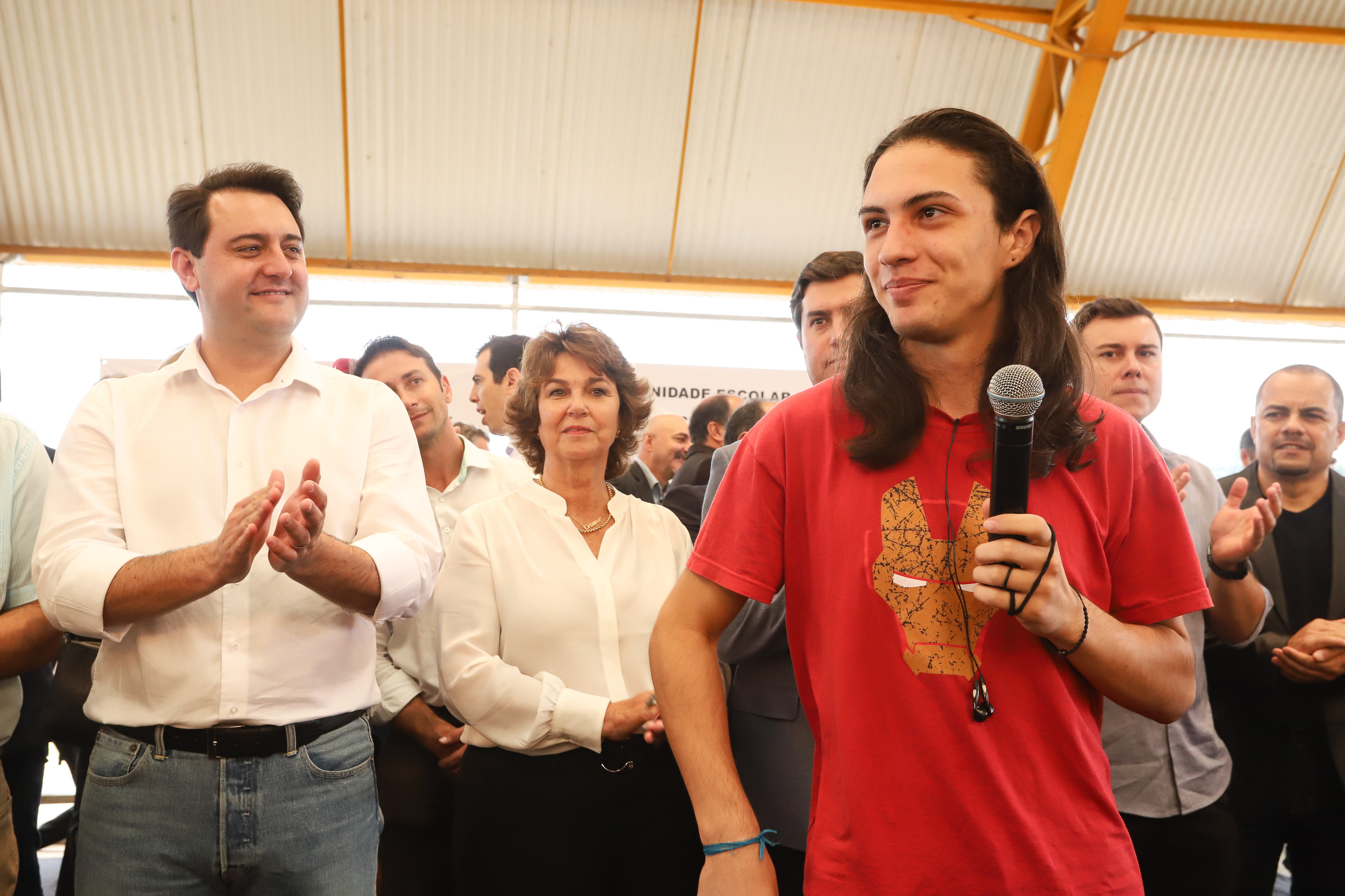 O governador Carlos Massa Ratinho Junior inaugurou nesta quinta-feira (4), em Guarapuava, região central do Paraná, as novas sedes dos colégios estaduais Leni Marlene Jacob e Professor Pedro Carli. Foto: Rodrigo Felix Leal/ANPr