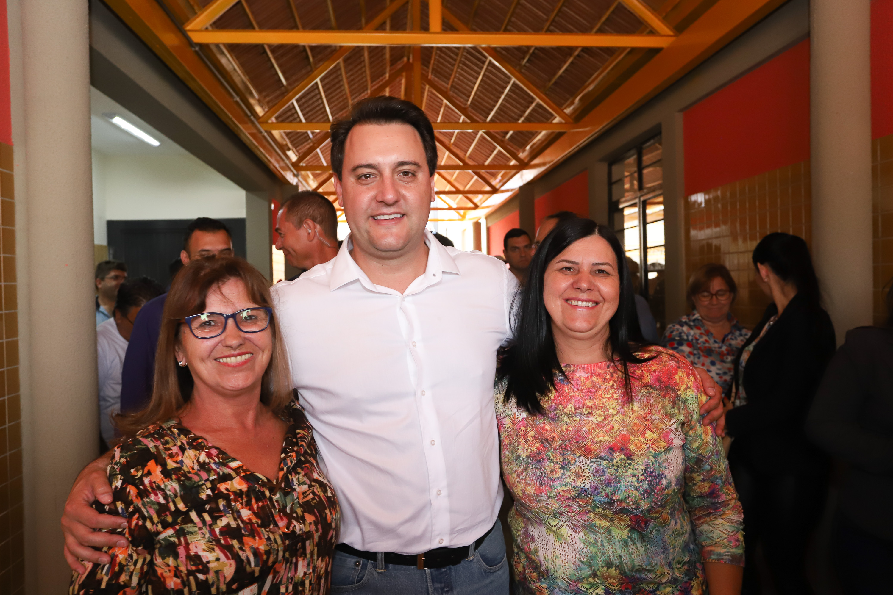 O governador Carlos Massa Ratinho Junior inaugurou nesta quinta-feira (4), em Guarapuava, região central do Paraná, as novas sedes dos colégios estaduais Leni Marlene Jacob e Professor Pedro Carli. Foto: Rodrigo Felix Leal/ANPr