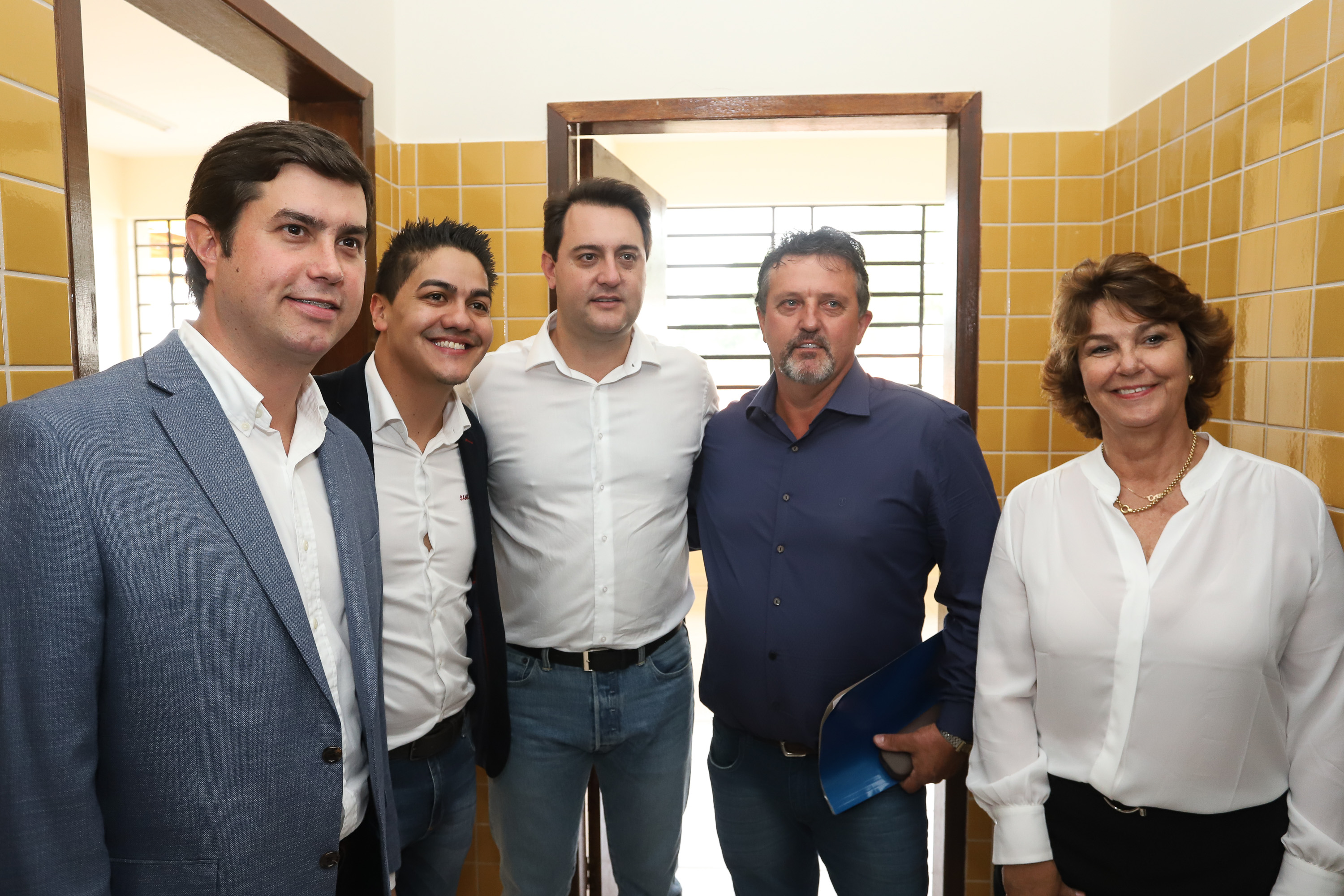 O governador Carlos Massa Ratinho Junior inaugurou nesta quinta-feira (4), em Guarapuava, região central do Paraná, as novas sedes dos colégios estaduais Leni Marlene Jacob e Professor Pedro Carli. Foto: Rodrigo Felix Leal/ANPr