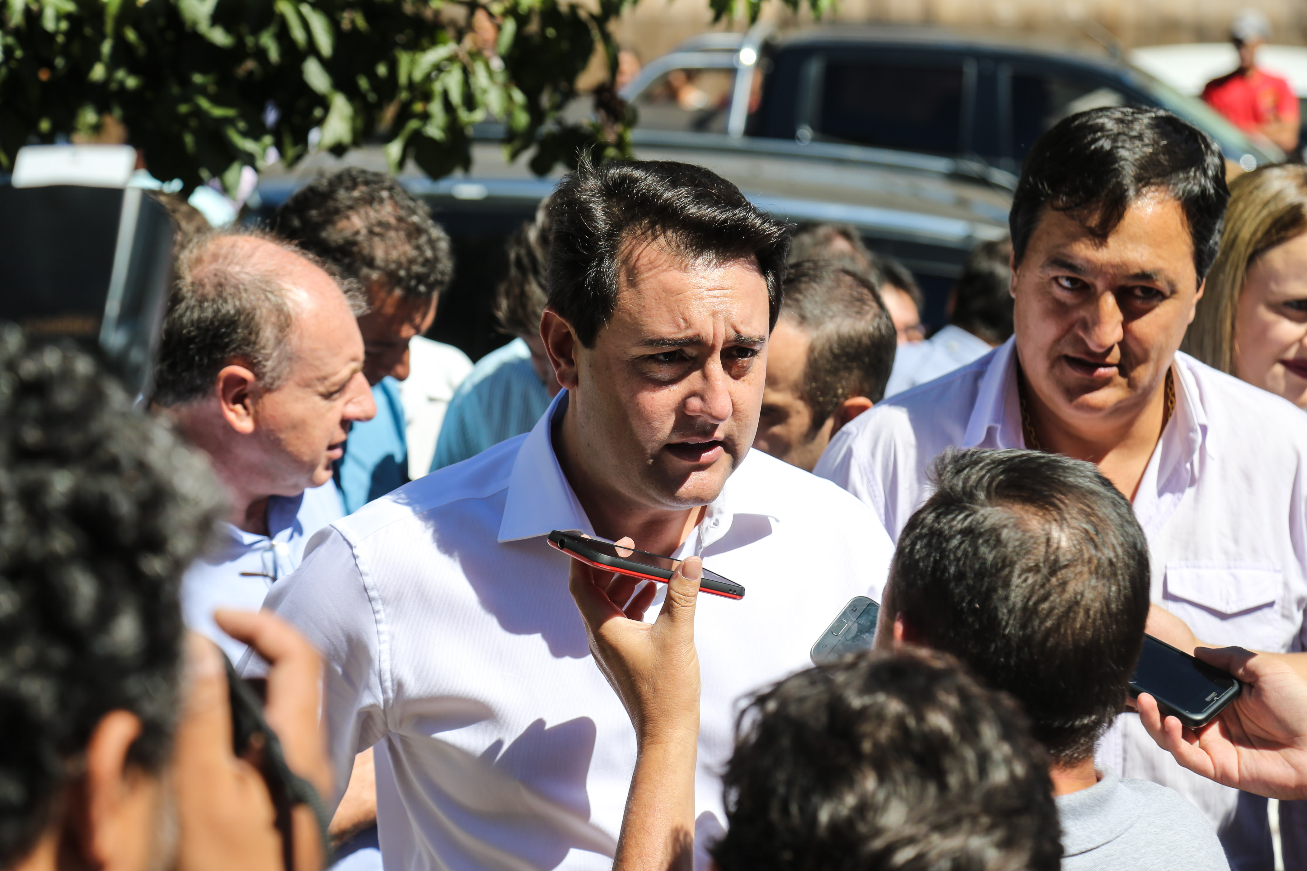 O governador Carlos Massa Ratinho Junior assina ordem de serviço para construção de Escola em Mauá da Serra nesta quarta-feira (10). Mauá da Serra, 10/04/2019 - Foto: Geraldo Bubniak/ANPr