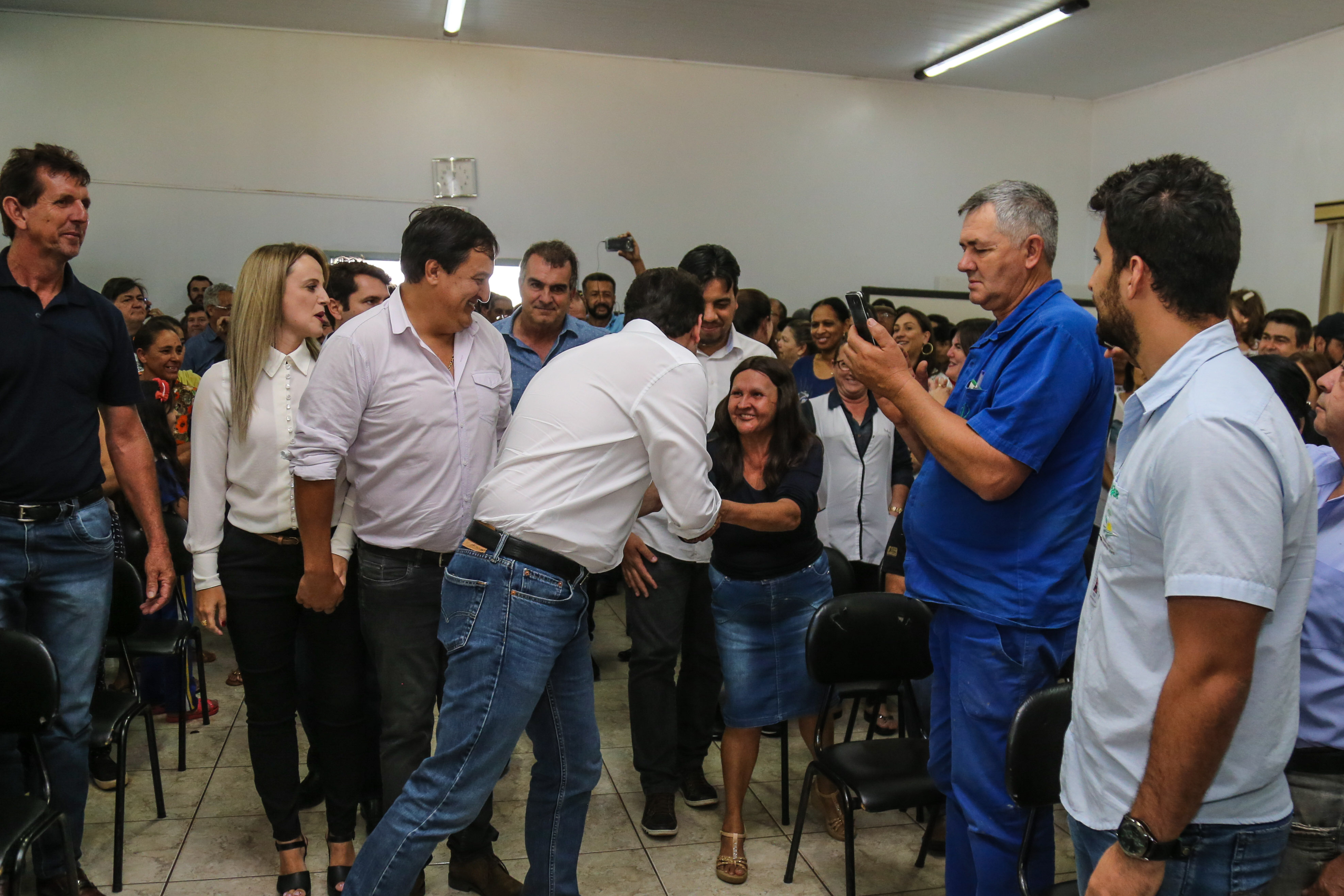 O governador Carlos Massa Ratinho Junior assina ordem de serviço para construção de Escola em Mauá da Serra nesta quarta-feira (10). Mauá da Serra, 10/04/2019 - Foto: Geraldo Bubniak/ANPr