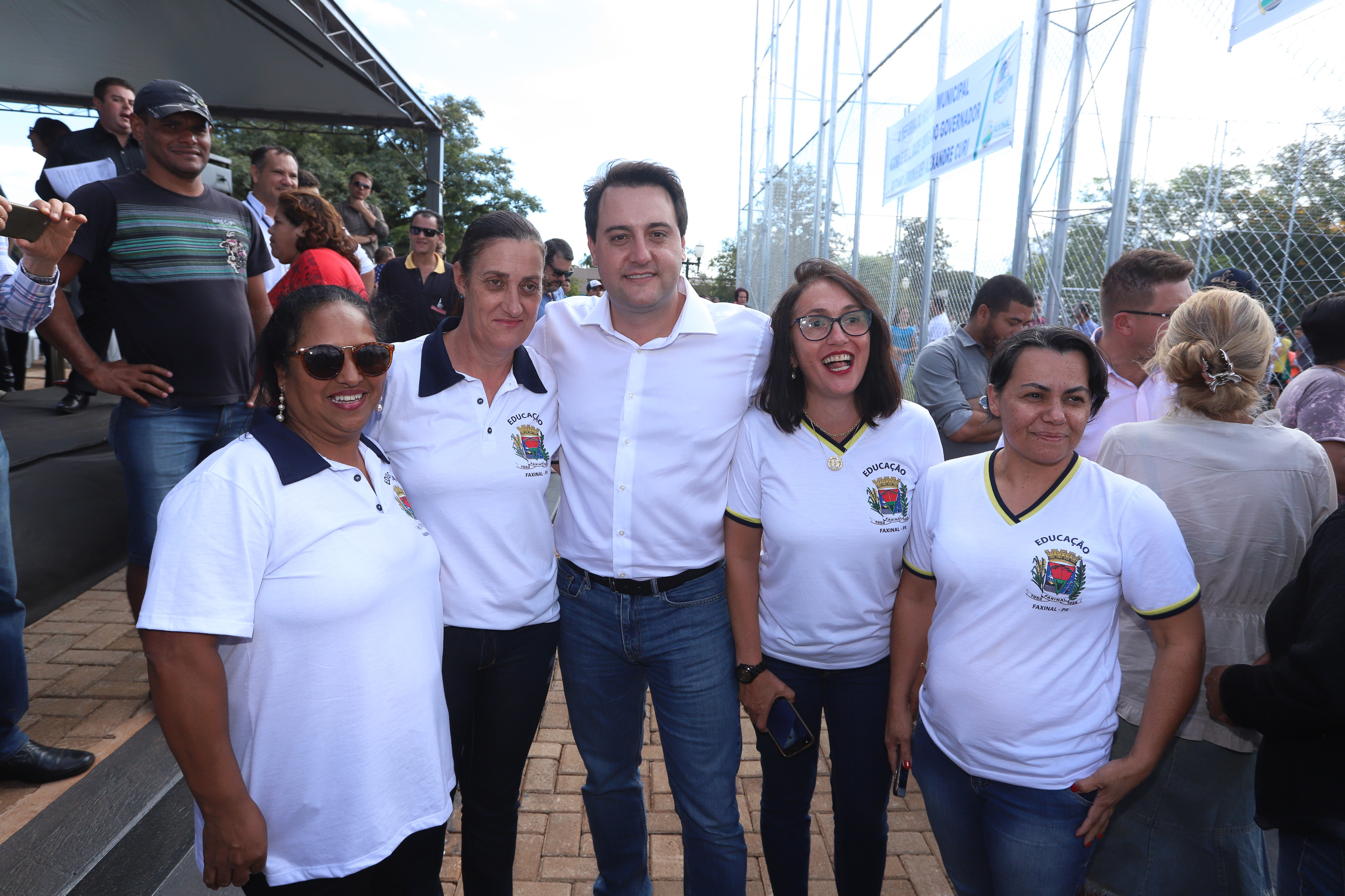 A população de Faxinal, no Vale do Ivaí, ganhou nesta quarta-feira (10) o espaço Meu Campinho, destinado à prática de atividades de esporte e de lazer, principalmente para crianças e adolescentes