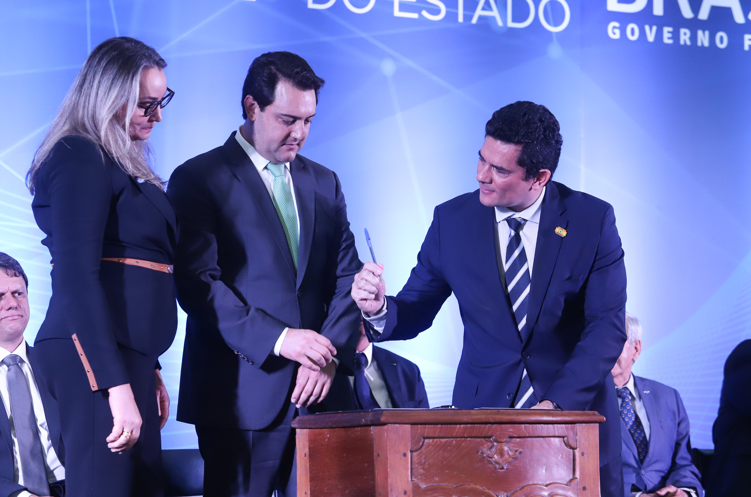O governador Carlos Massa Ratinho Junior destacou nesta sexta-feira (10) que as forças de segurança do Paraná conseguiram reduzir em 32% o número de homicídios nos primeiros 120 dias deste ano, na comparação com o mesmo quadrimestre do ano passado