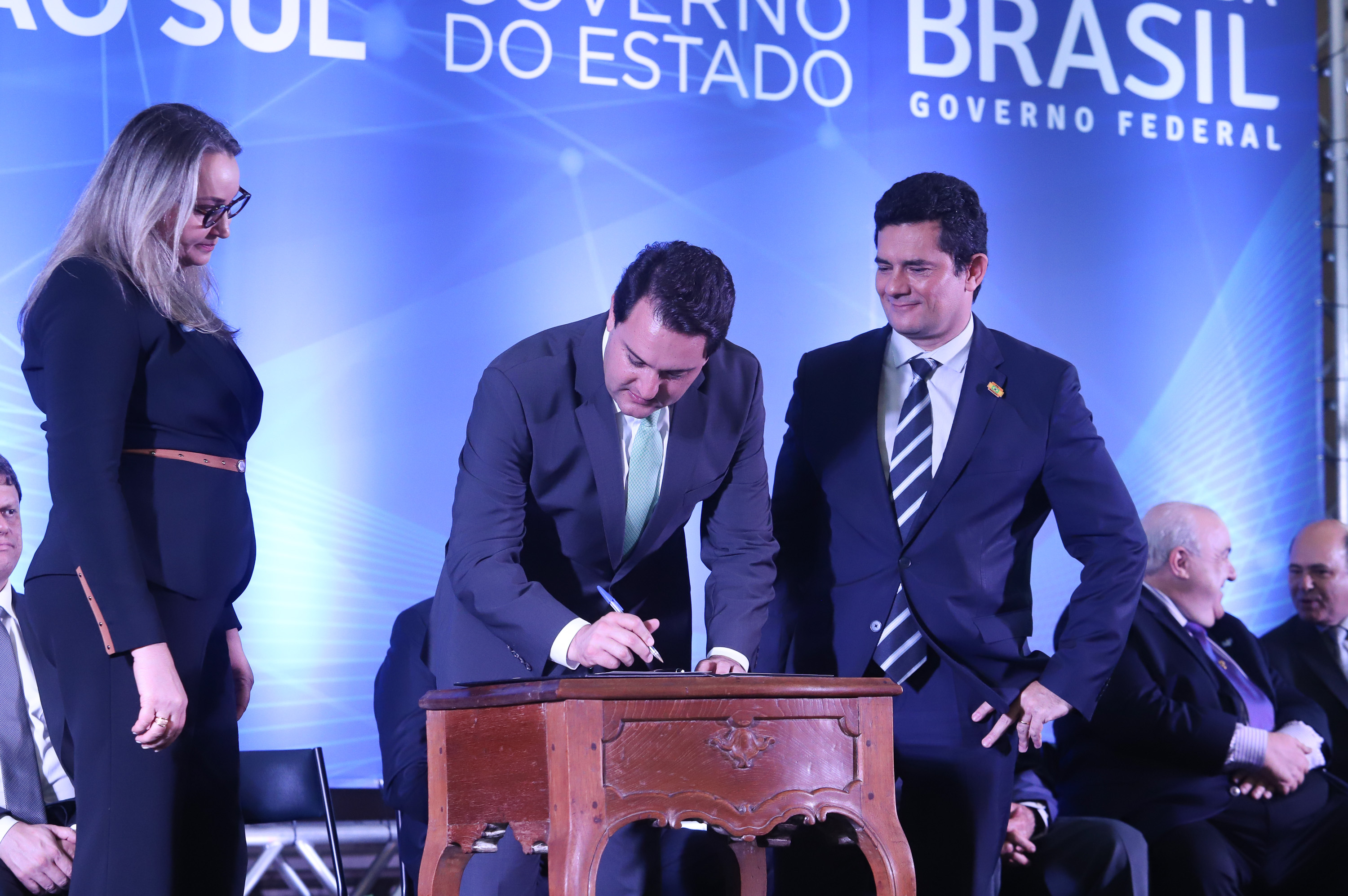 O governador Carlos Massa Ratinho Junior destacou nesta sexta-feira (10) que as forças de segurança do Paraná conseguiram reduzir em 32% o número de homicídios nos primeiros 120 dias deste ano, na comparação com o mesmo quadrimestre do ano passado