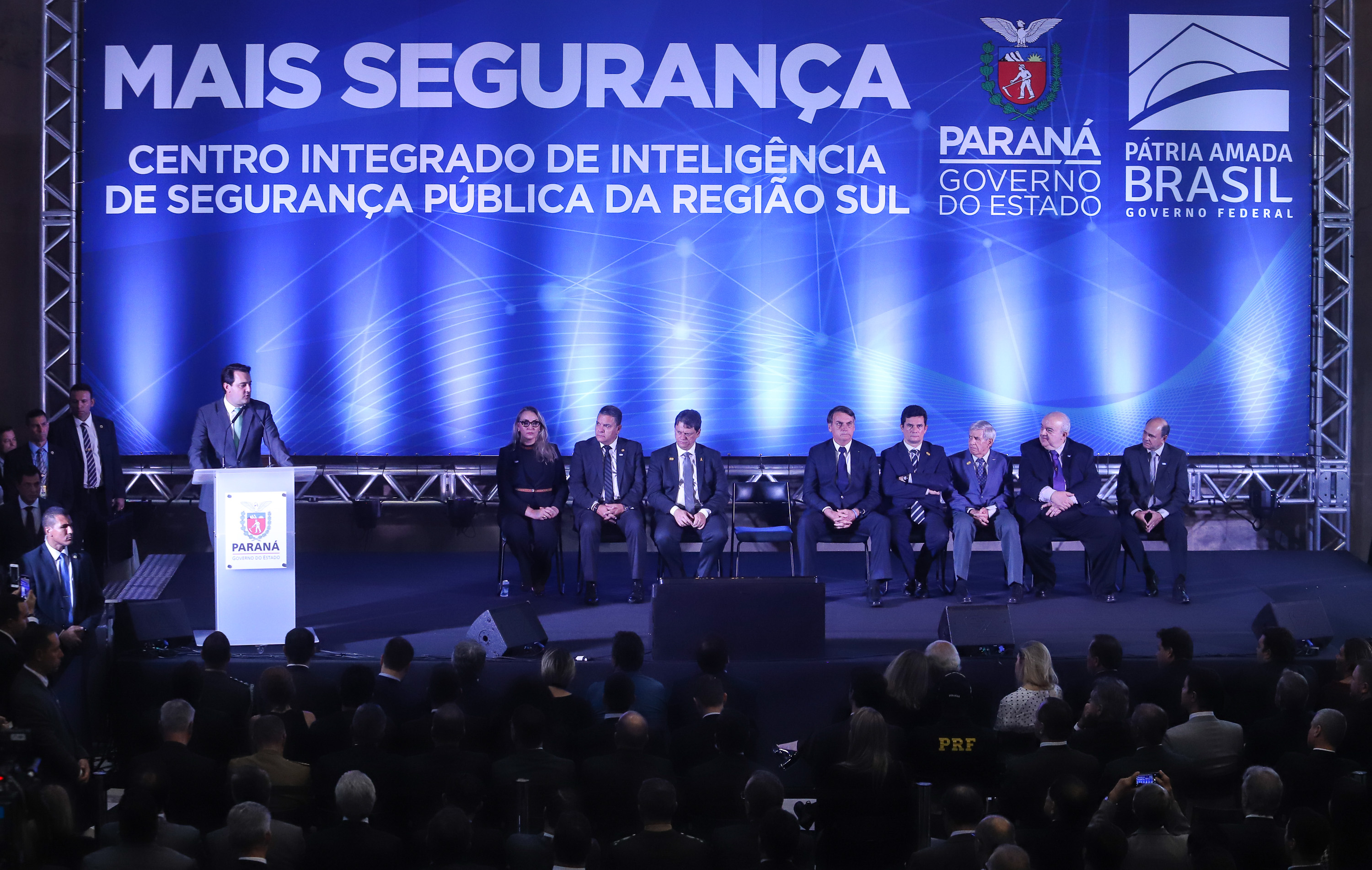 O governador Carlos Massa Ratinho Junior destacou nesta sexta-feira (10) que as forças de segurança do Paraná conseguiram reduzir em 32% o número de homicídios nos primeiros 120 dias deste ano, na comparação com o mesmo quadrimestre do ano passado