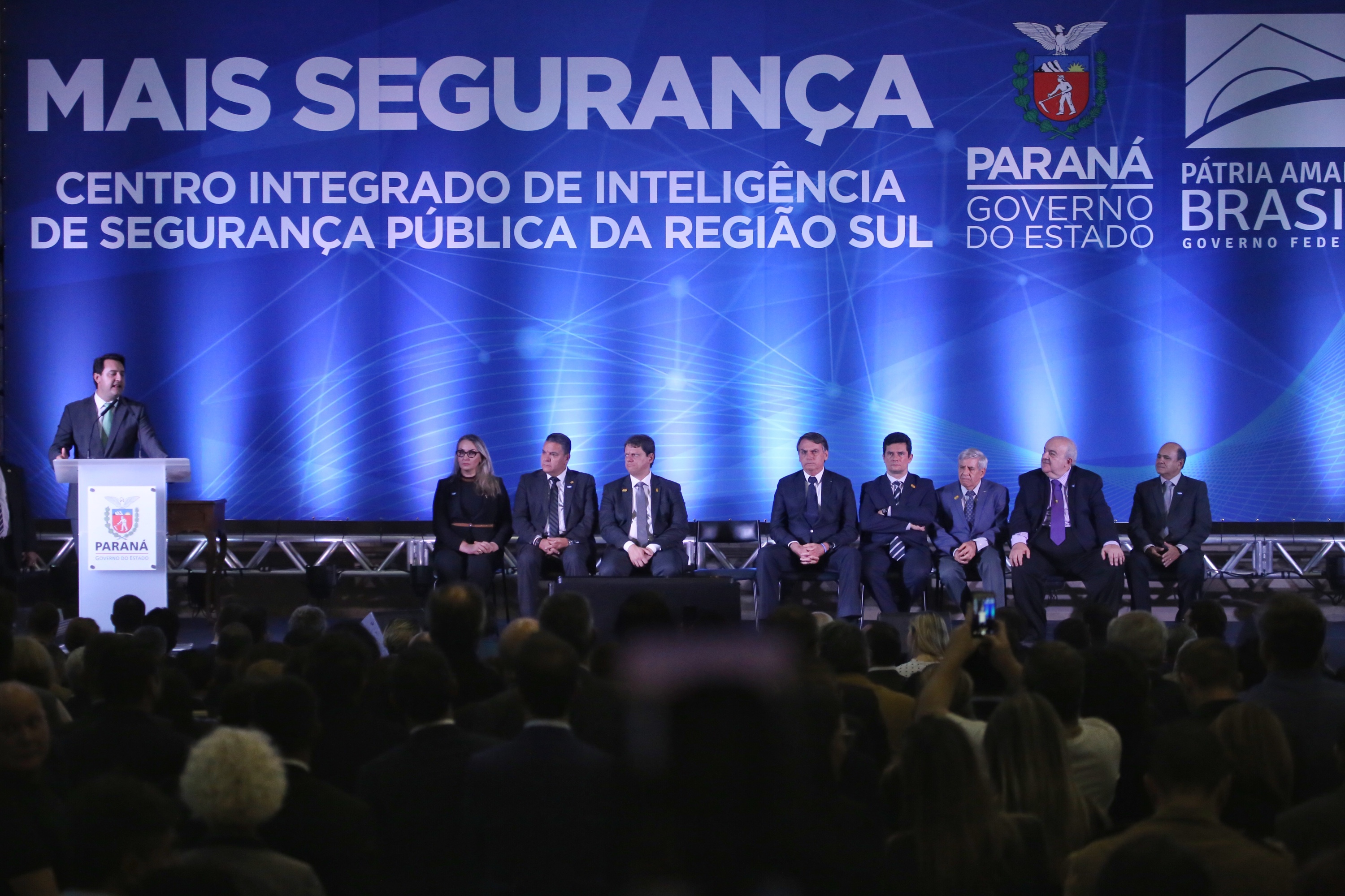 O governador Carlos Massa Ratinho Junior destacou nesta sexta-feira (10) que as forças de segurança do Paraná conseguiram reduzir em 32% o número de homicídios nos primeiros 120 dias deste ano, na comparação com o mesmo quadrimestre do ano passado