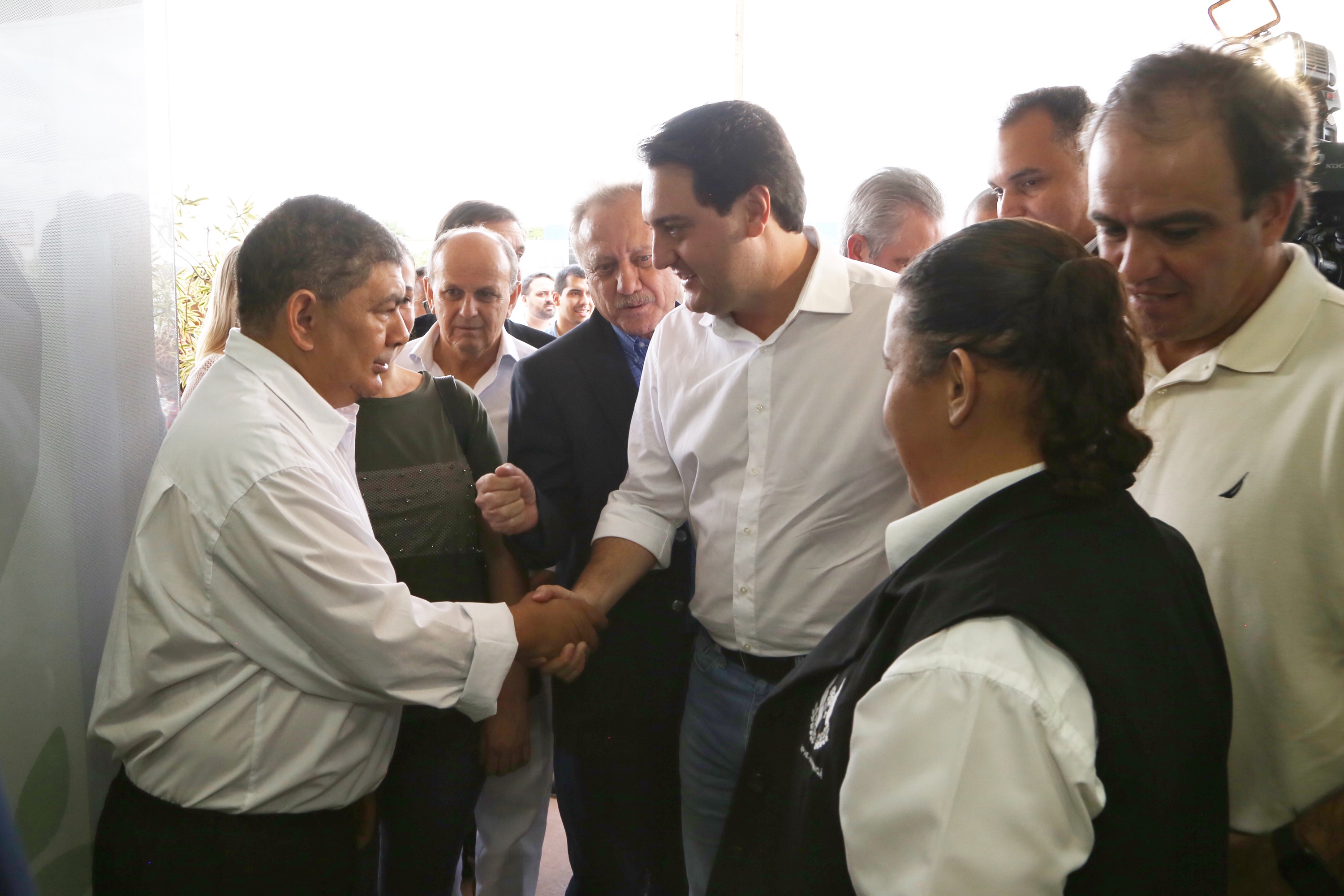 O governador Carlos Massa Ratinho Junior esteve nesta quinta-feira (17) na Apae de Maringá para conhecer as instalações e as atividades desenvolvidas no local. Acompanhado do secretário de Estado da Educação, Renato Feder, e do presidente da Federação das APAEs do do Paraná, Fernando Meneguetti, Ratinho Junior conheceu os projetos que atendem, mensalmente, 1.068 pessoas com deficiência.. Foto: José Fernando Ogura/ANPr