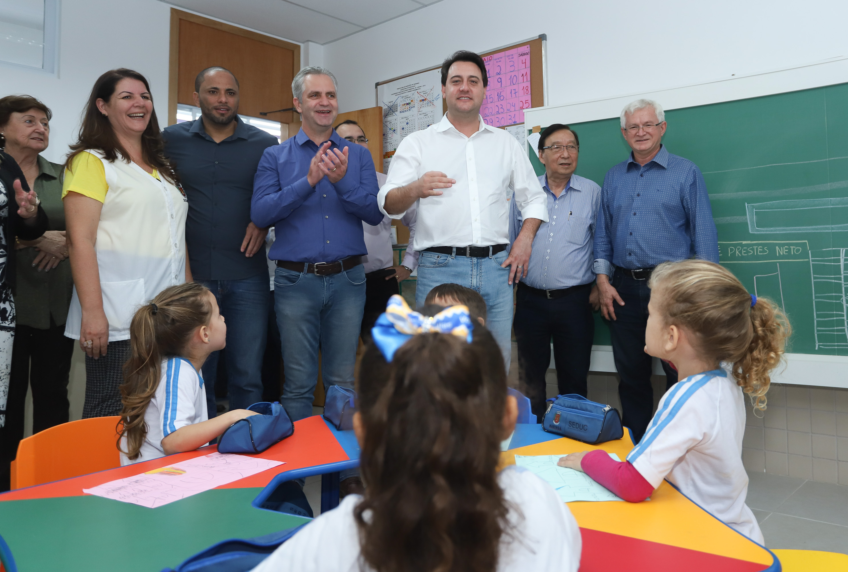 O governador Carlos Massa Ratinho Junior também inaugurou nesta quinta-feira (16) o CMEI José Prestes Neto, no Jardim Alvorada, em Maringá. O prédio de 3 mil metros quadrados tem capacidade para até 500 alunos do berçário ao 5° ano.Foto Rodrigo Felix Leal/ANPr
