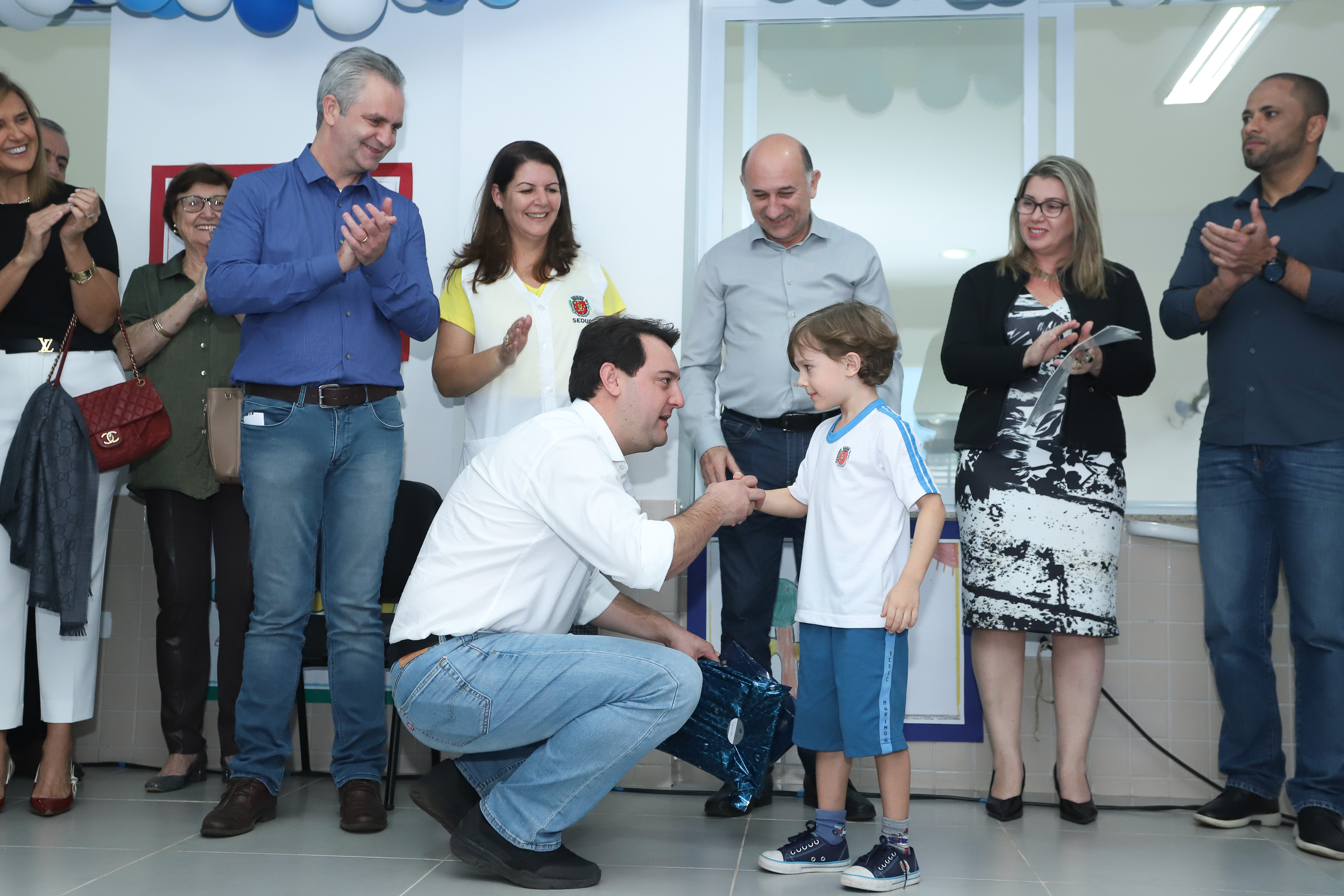 O governador Carlos Massa Ratinho Junior também inaugurou nesta quinta-feira (16) o CMEI José Prestes Neto, no Jardim Alvorada, em Maringá. O prédio de 3 mil metros quadrados tem capacidade para até 500 alunos do berçário ao 5° ano.Foto Rodrigo Felix Leal/ANPr