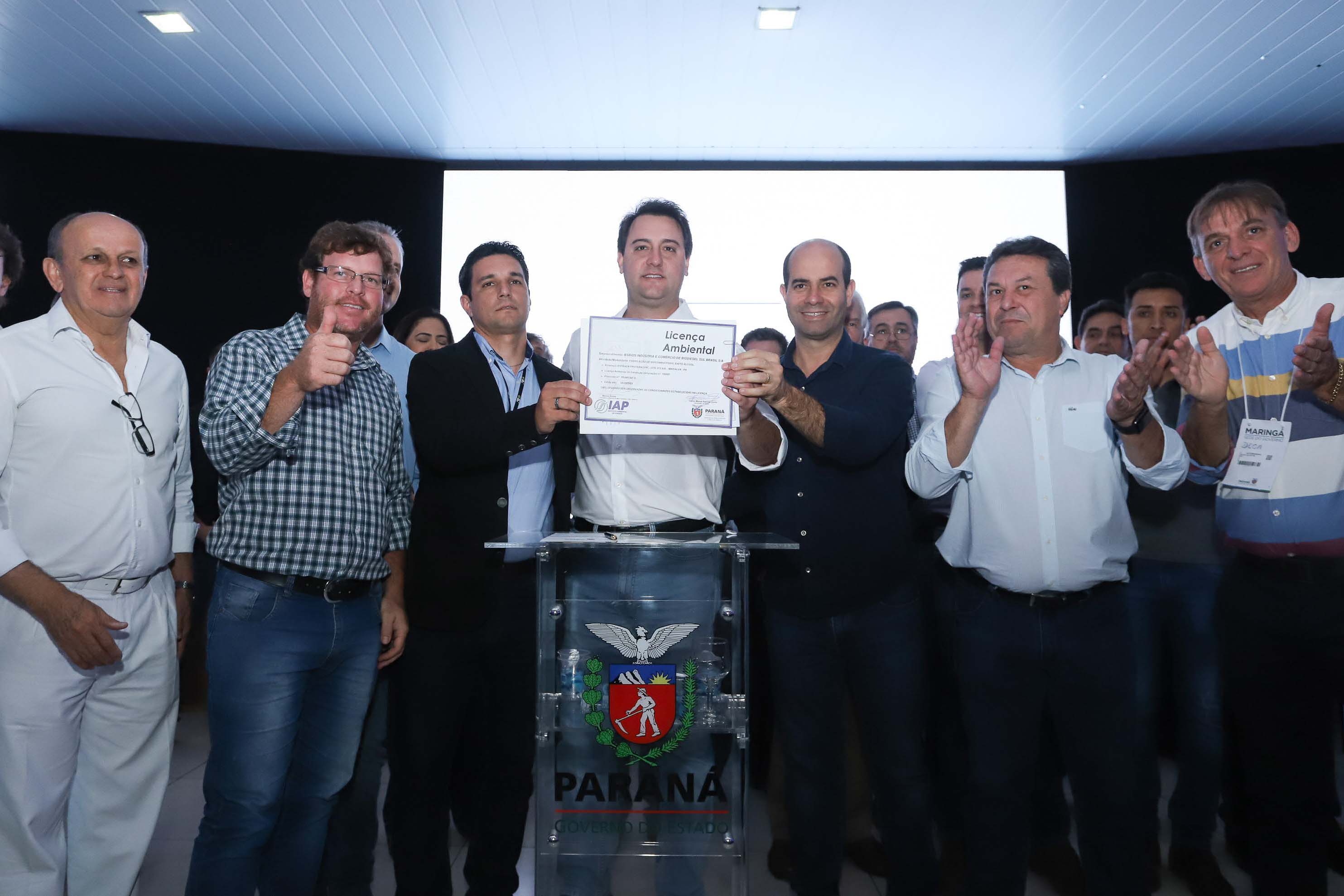 O Governo do Paraná concluiu nesta sexta-feira (17) a agenda em Maringá com a confirmação de R$ 41 milhões para ações e investimentos em 40 municípios da região Noroeste. O governador Carlos Massa Ratinho Junior recebeu prefeitos na 47ª Expoingá, no Parque Internacional de Exposições Francisco Feio Ribeiro. O encontro fez parte das ações em Maringá como sede administrativa do governo estadual. Foto: Rodrio Felix Leal/ANPr