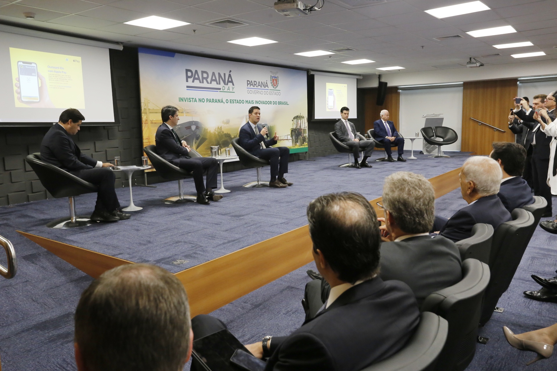 Programa de concessões na área da infraestrutura, projetos de parcerias público-privadas e um ambiente propício para negócios tornam o Paraná o Estado atrativo para investidores. A avaliação é do governador Carlos Massa Ratinho Junior, que abriu nesta terça-feira (21) a segunda edição do Paraná Day. Foto: Arnaldo Alves/ANPr