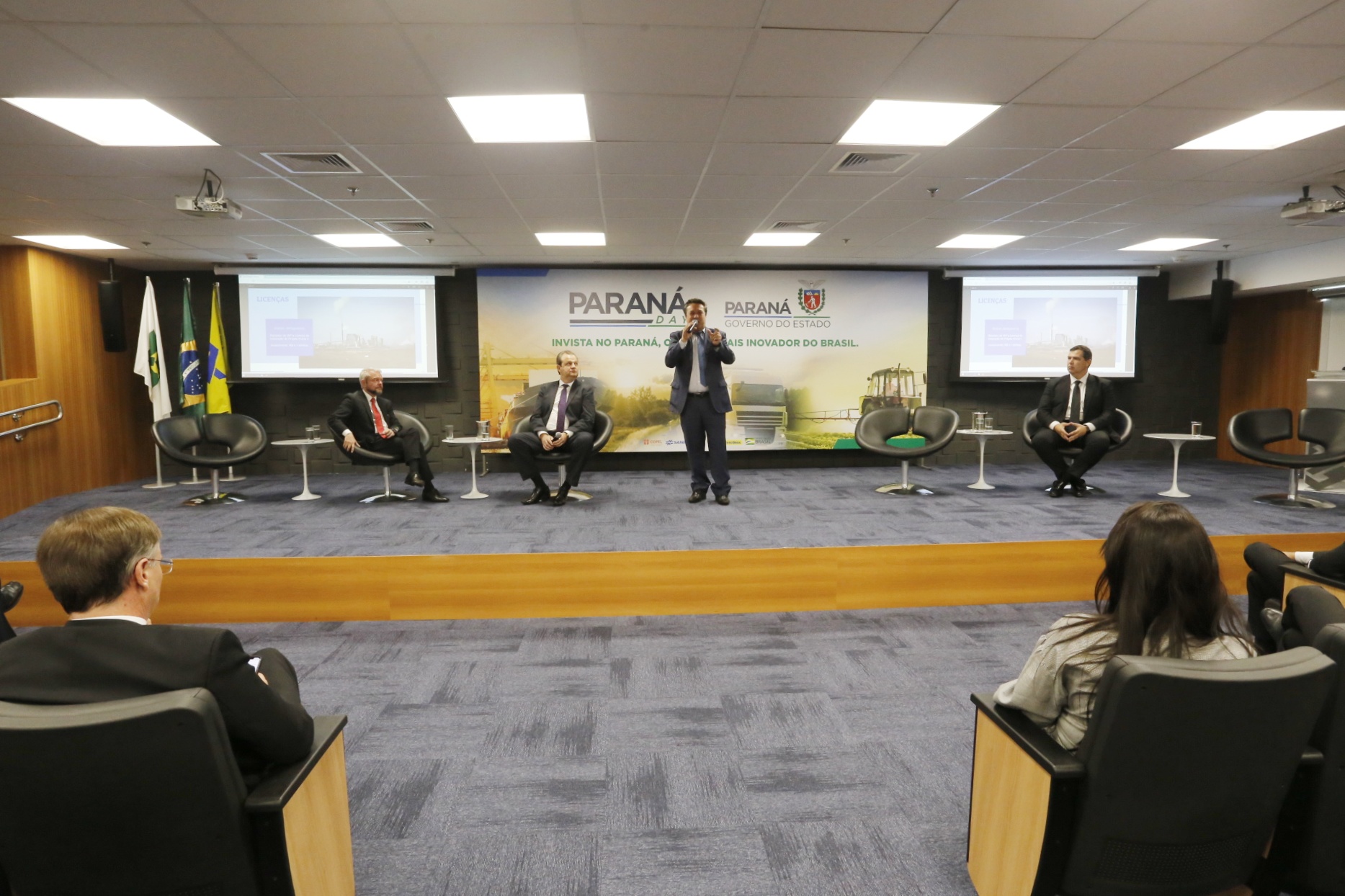 Programa de concessões na área da infraestrutura, projetos de parcerias público-privadas e um ambiente propício para negócios tornam o Paraná o Estado atrativo para investidores. A avaliação é do governador Carlos Massa Ratinho Junior, que abriu nesta terça-feira (21) a segunda edição do Paraná Day. Foto: Arnaldo Alves/ANPr